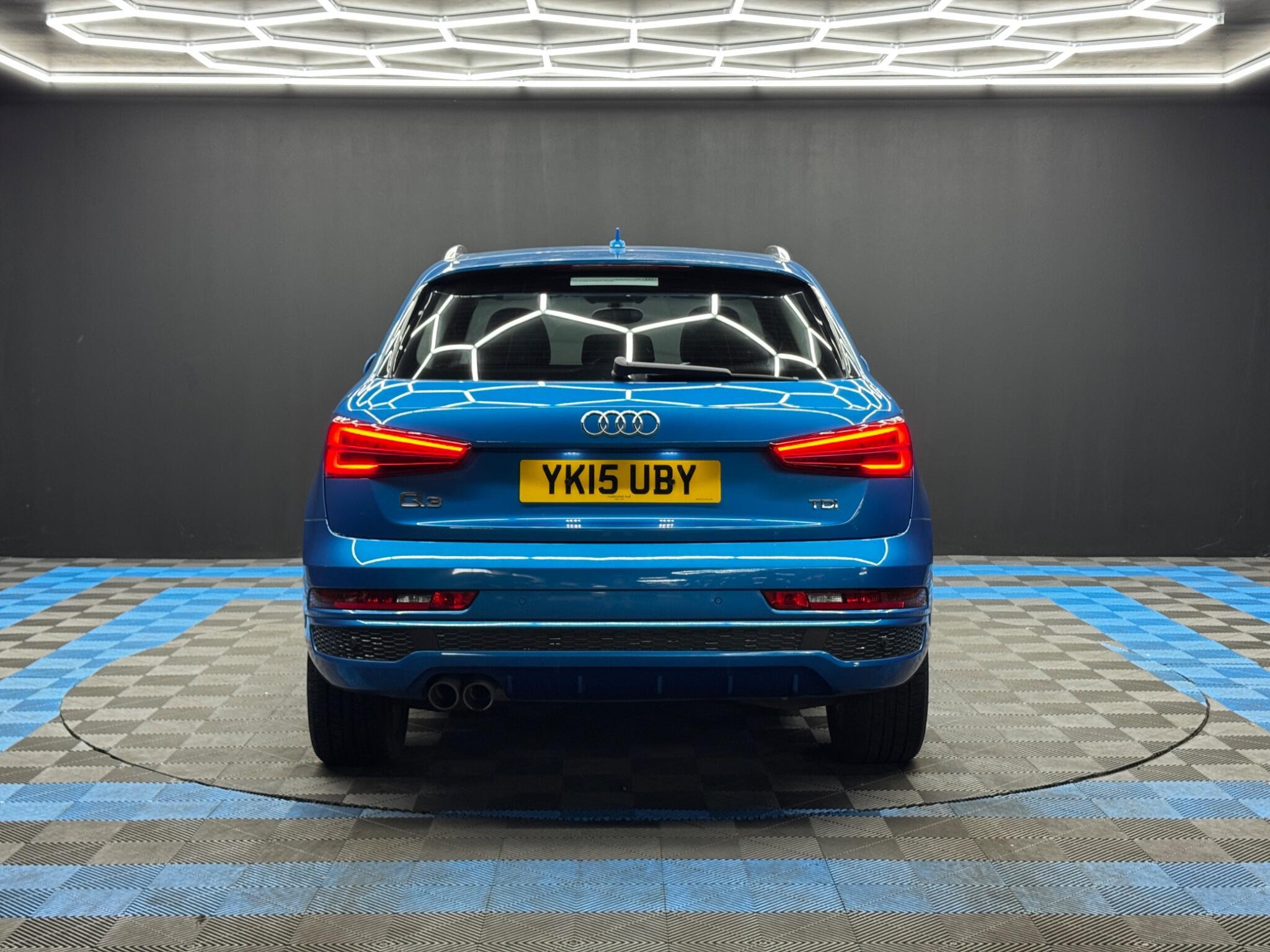 Audi Q3 - Image 6