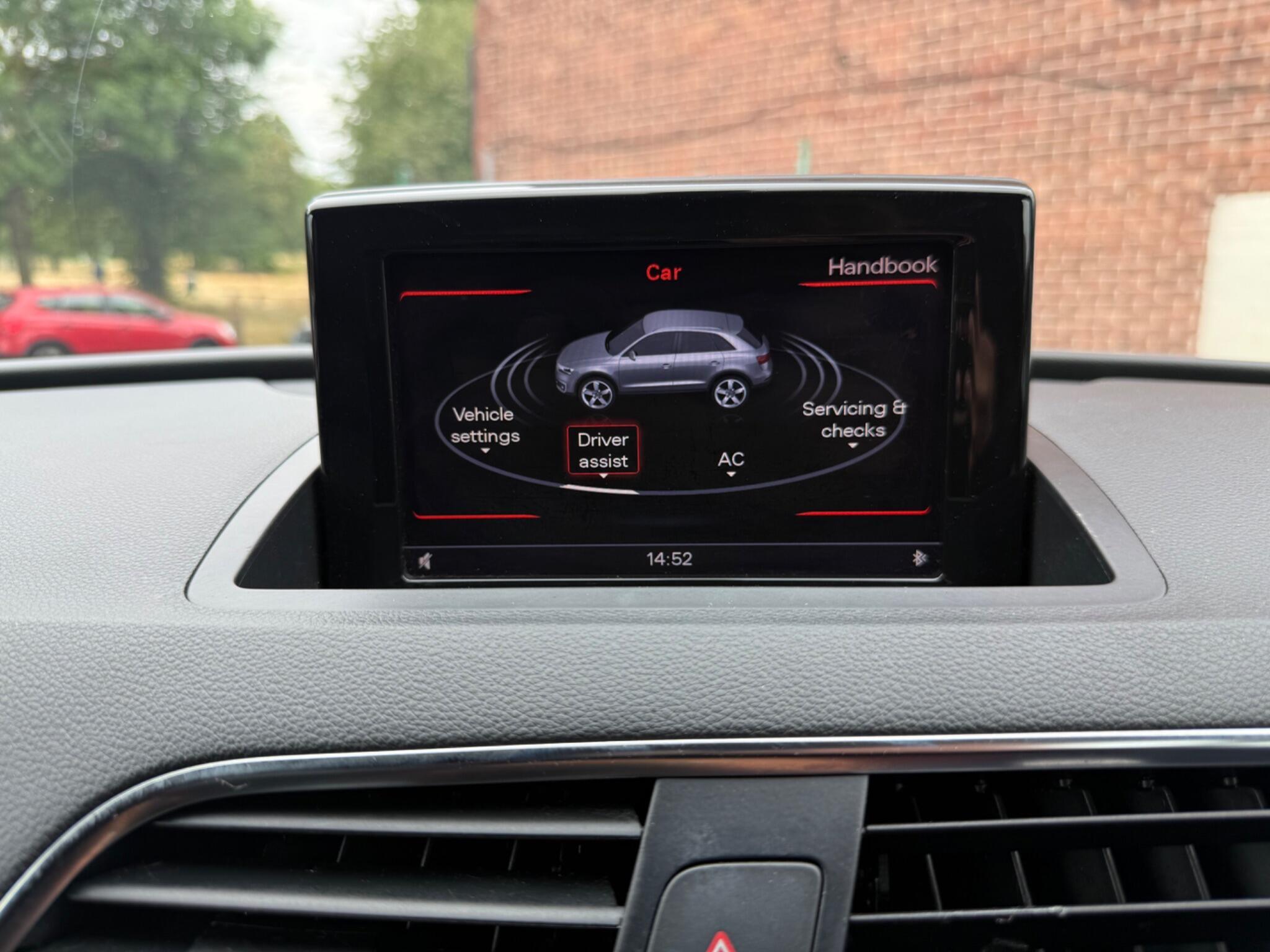 Audi Q3 - Image 13