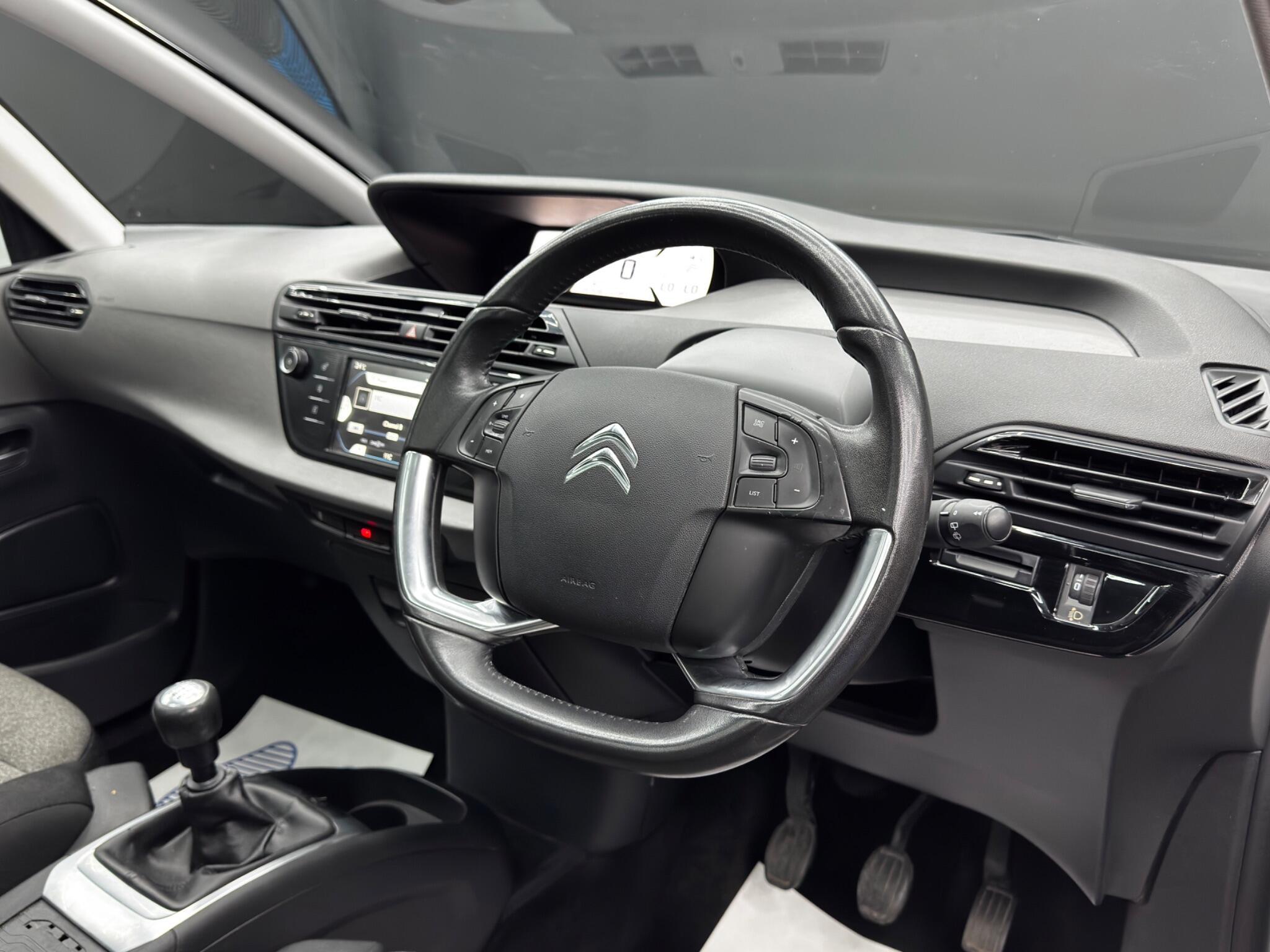 Citroen C4 Picasso - Image 9