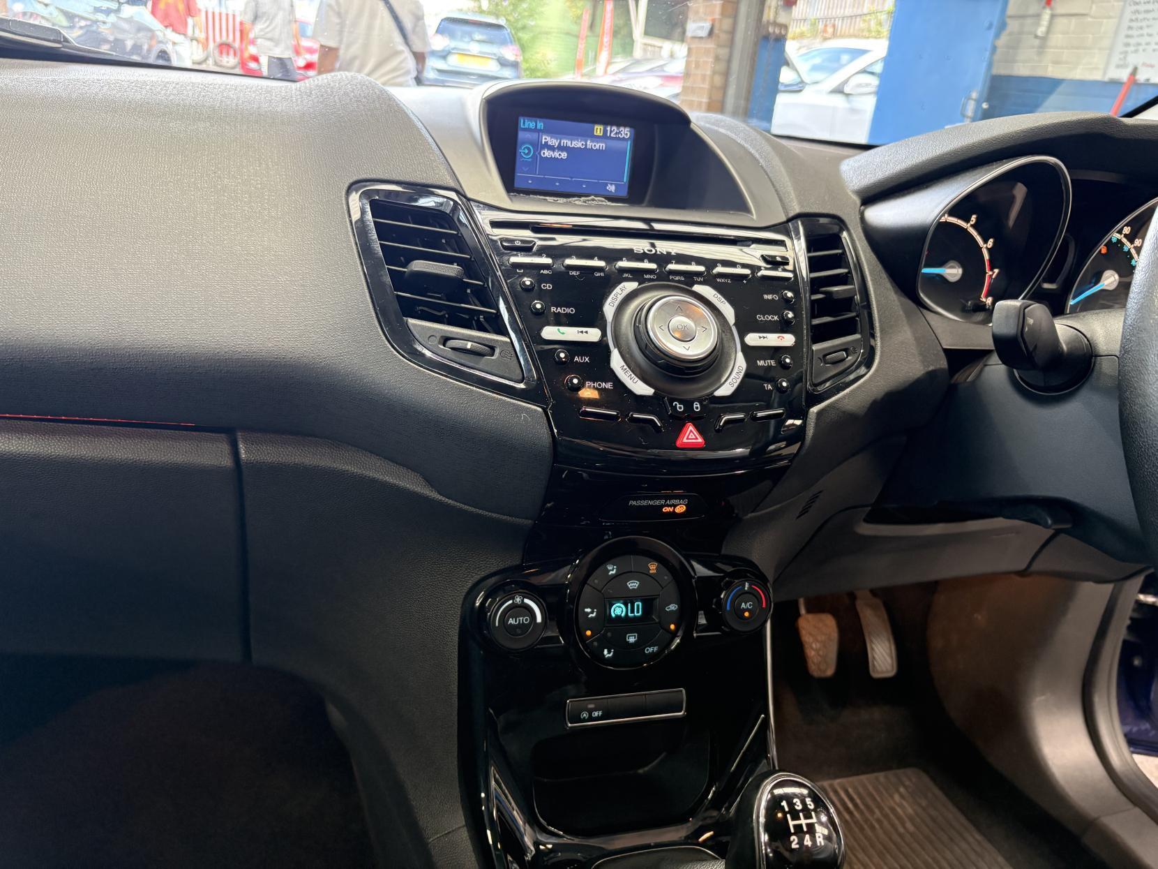 Ford Fiesta - Image 16