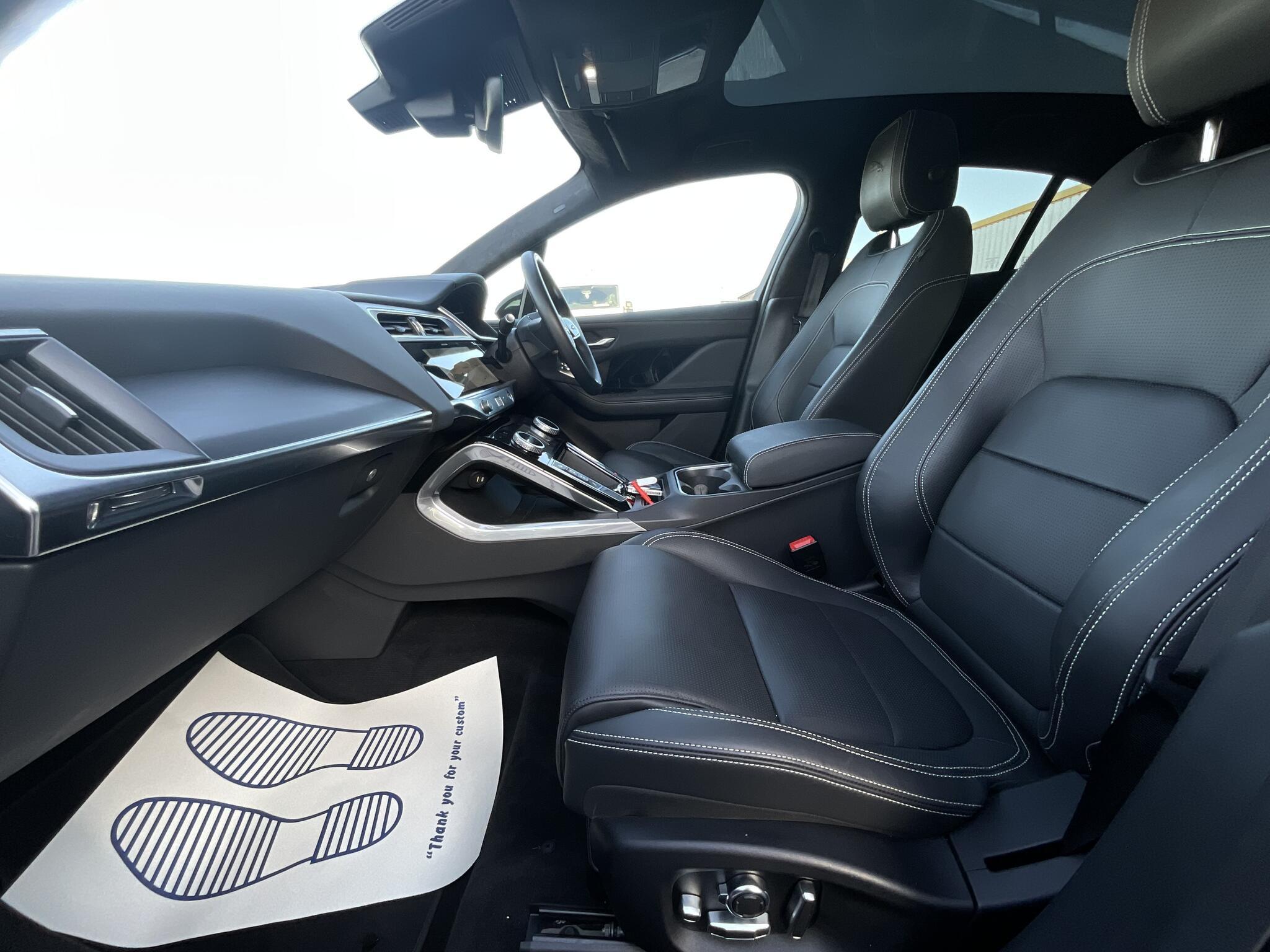 Jaguar I-Pace - Image 15