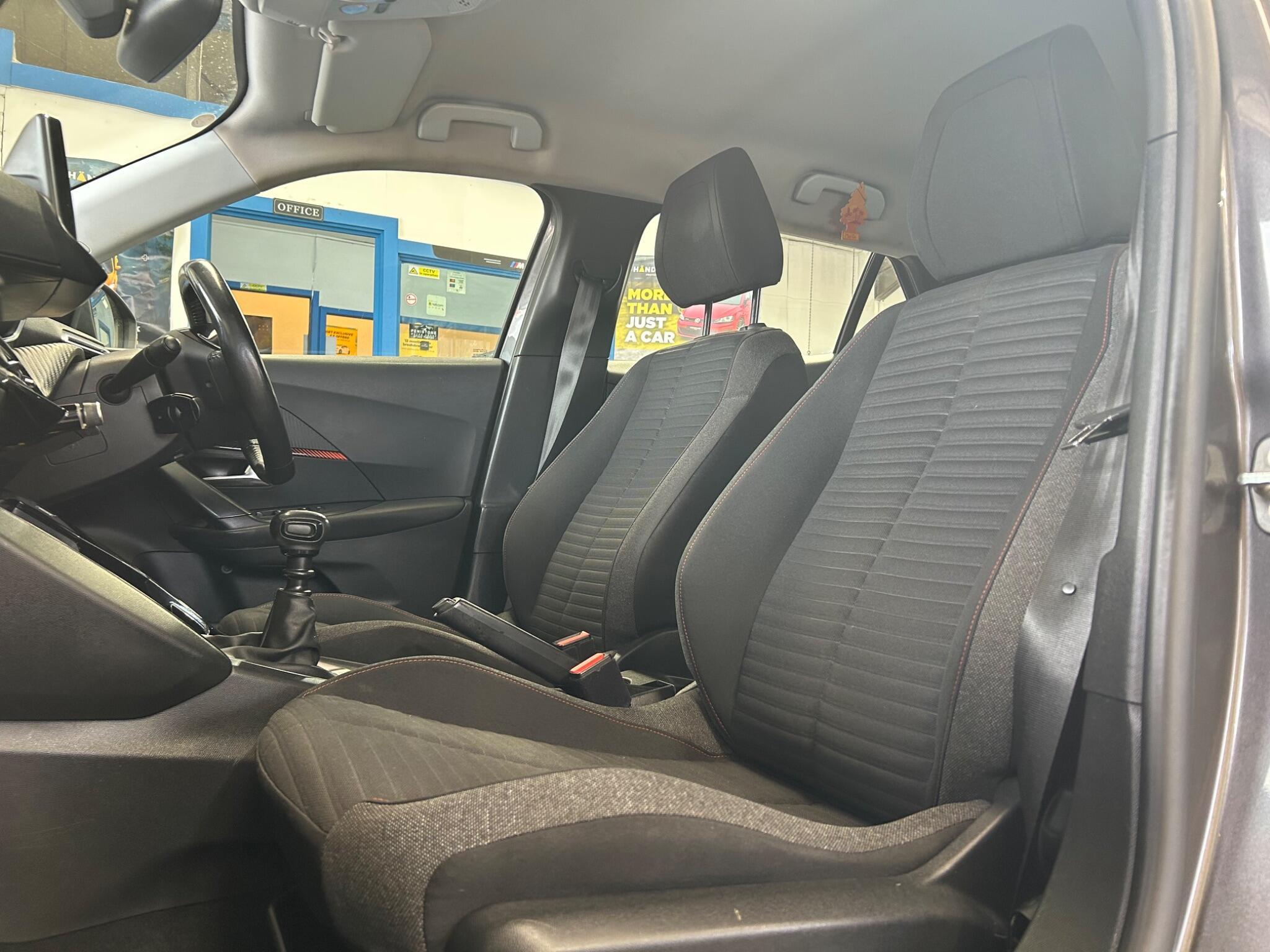 Peugeot 2008 - Image 29