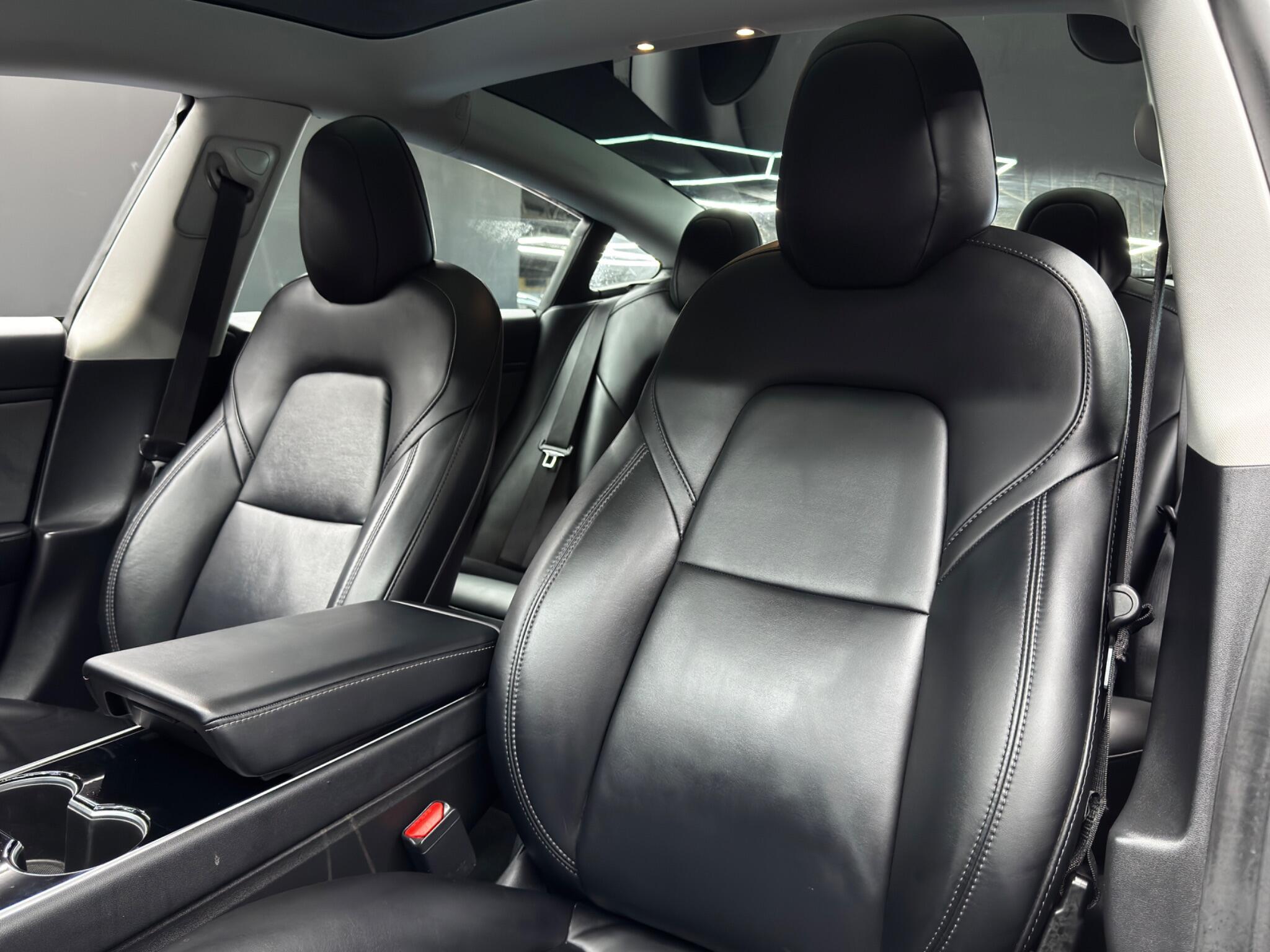Tesla Model 3 - Image 14