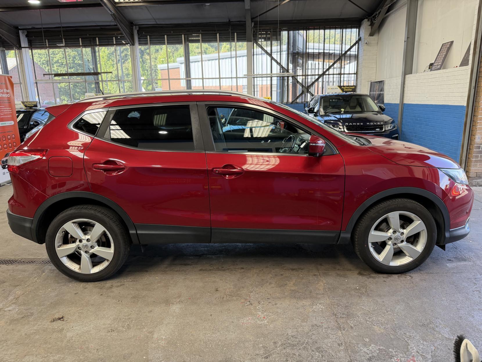 Nissan Qashqai - Image 6