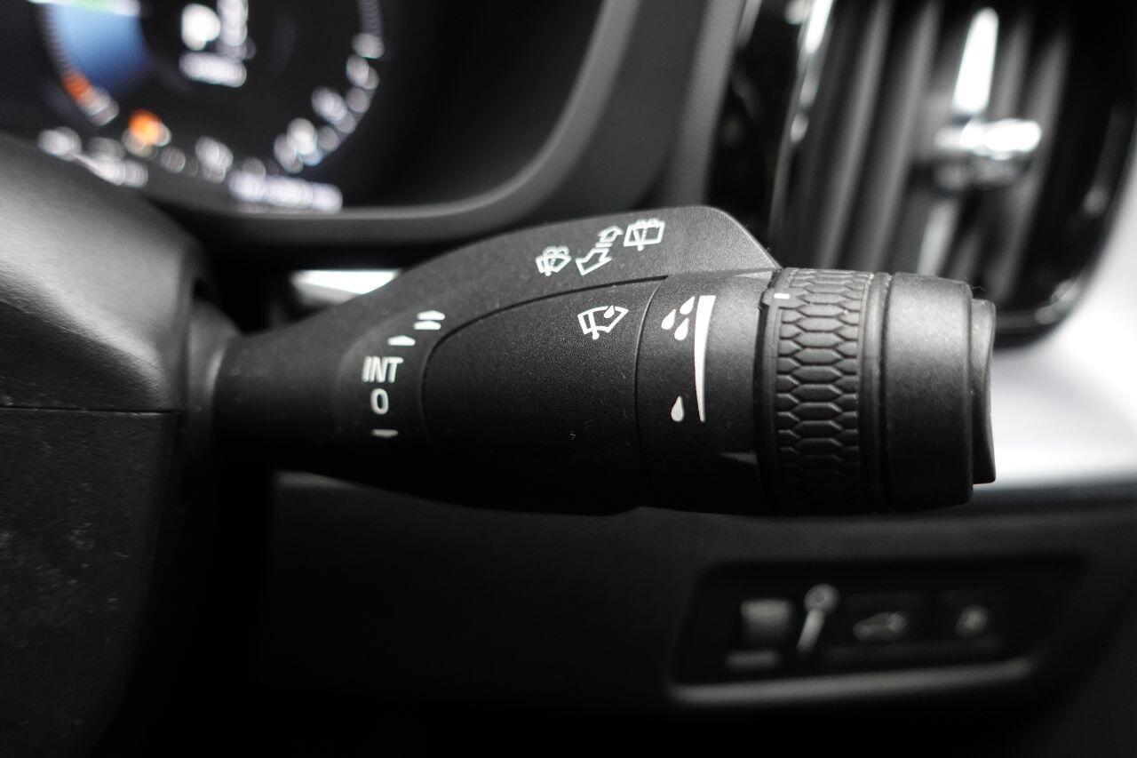 Volvo XC60 - Image 30