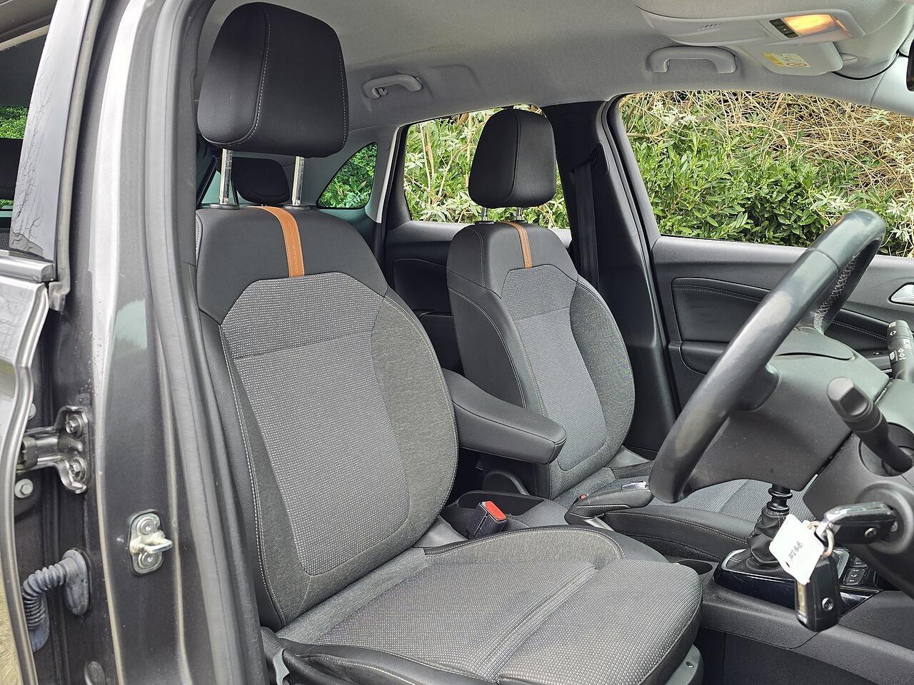 Vauxhall Crossland - Image 12