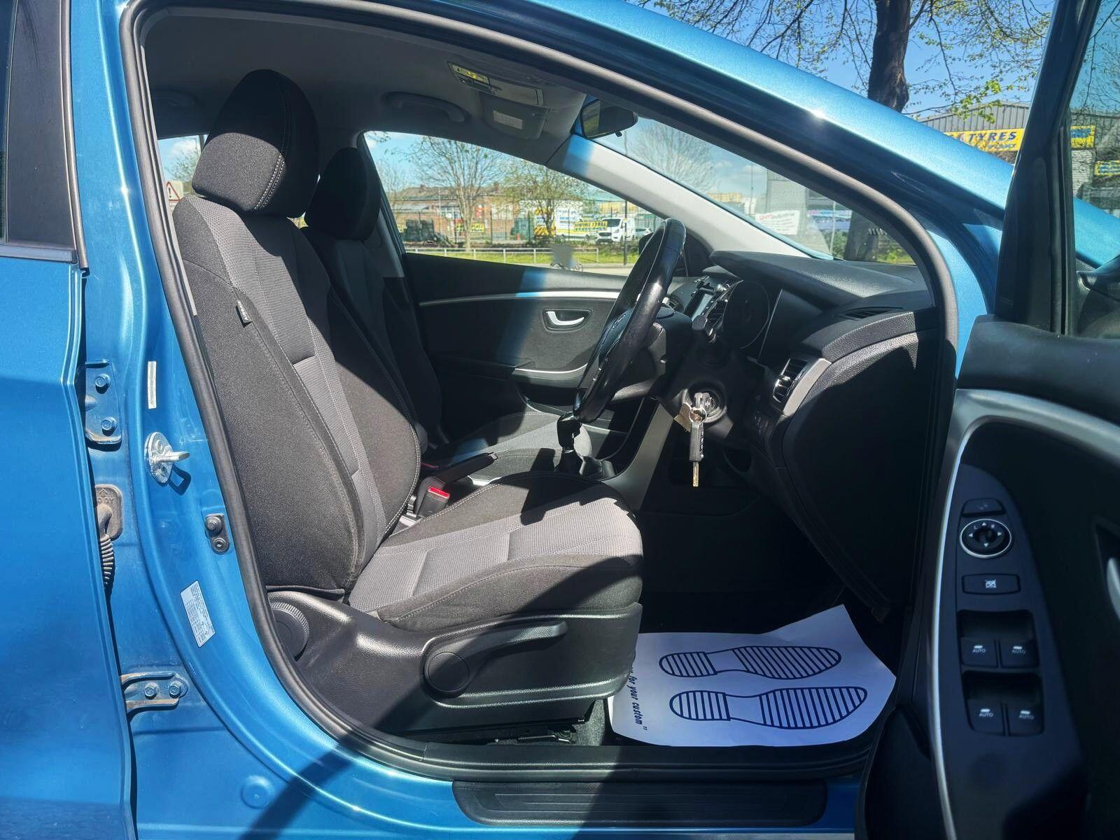 Hyundai i30 - Image 19