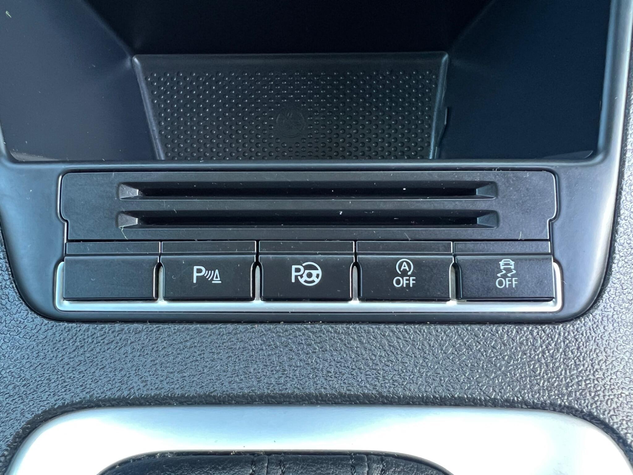 Volkswagen Tiguan - Image 20