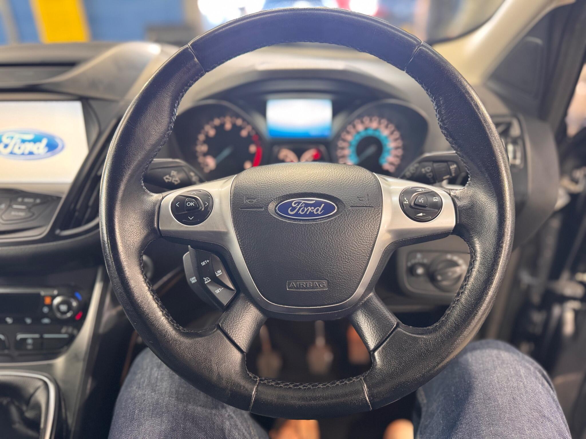 Ford Kuga - Image 20