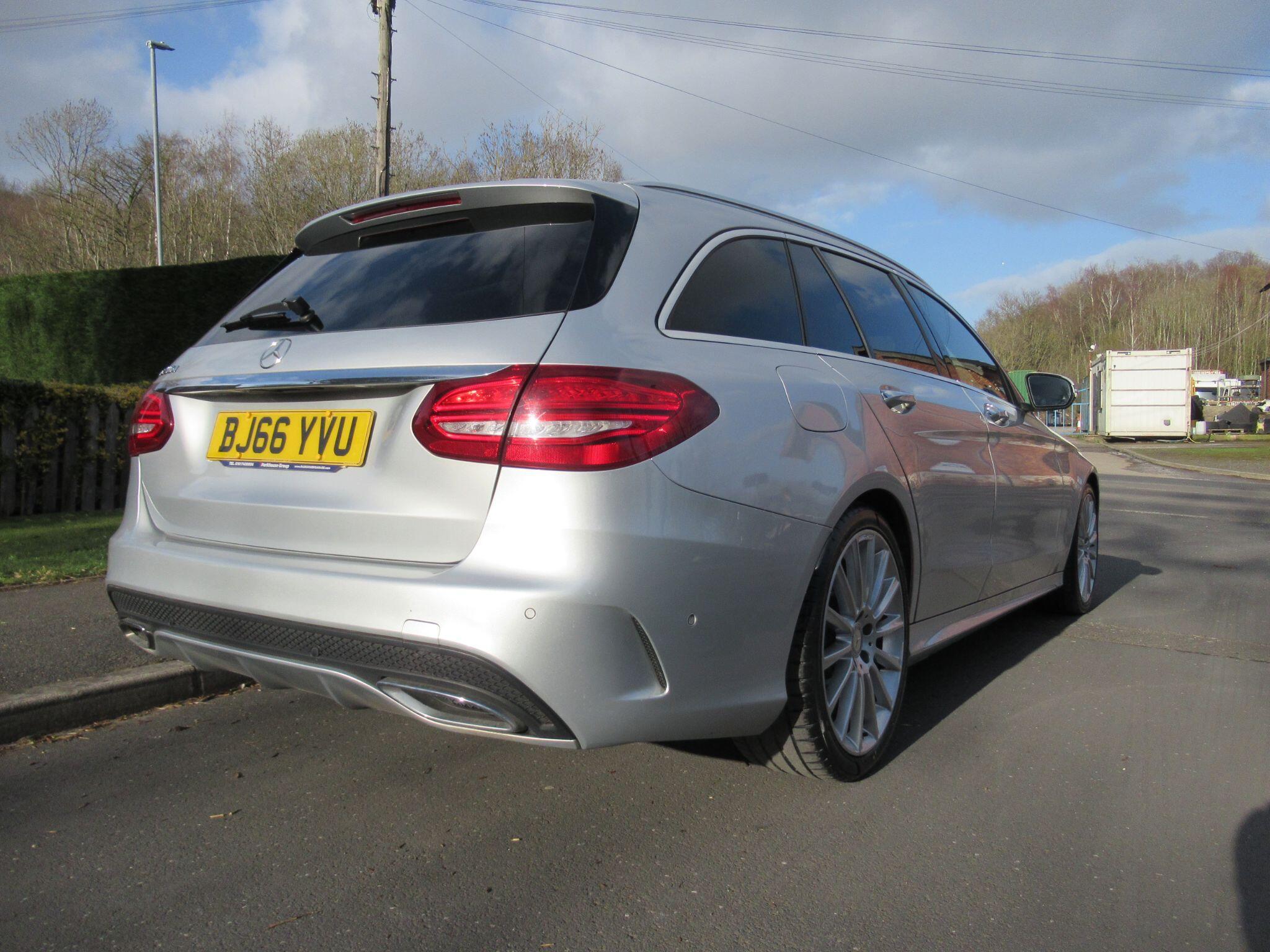 Mercedes C Class - Image 2