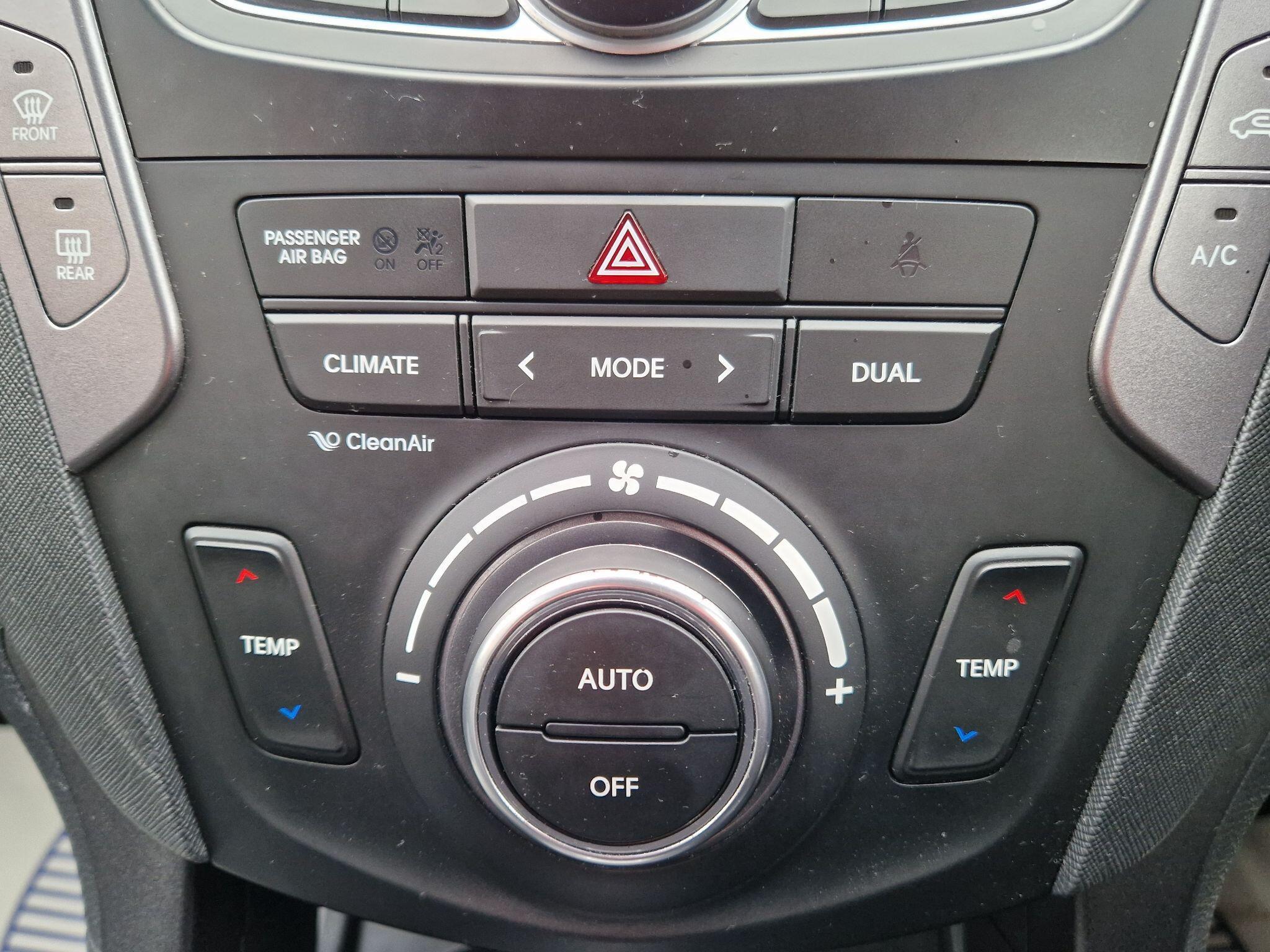 Hyundai Santa Fe - Image 49