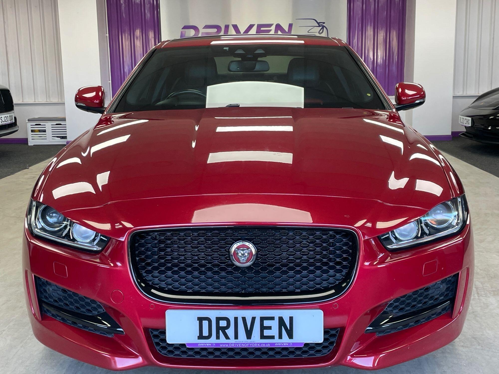 Jaguar XE - Image 6
