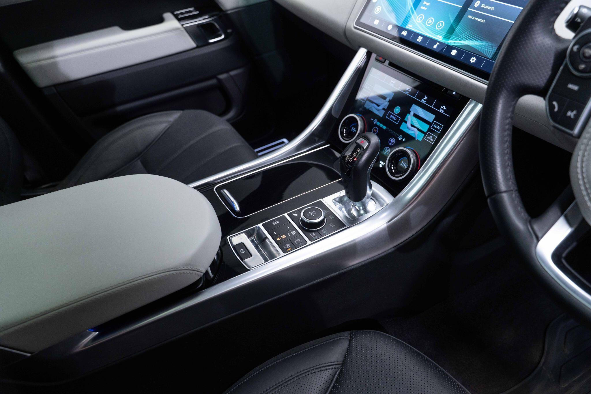 Land Rover RANGE ROVER SPORT - Image 60