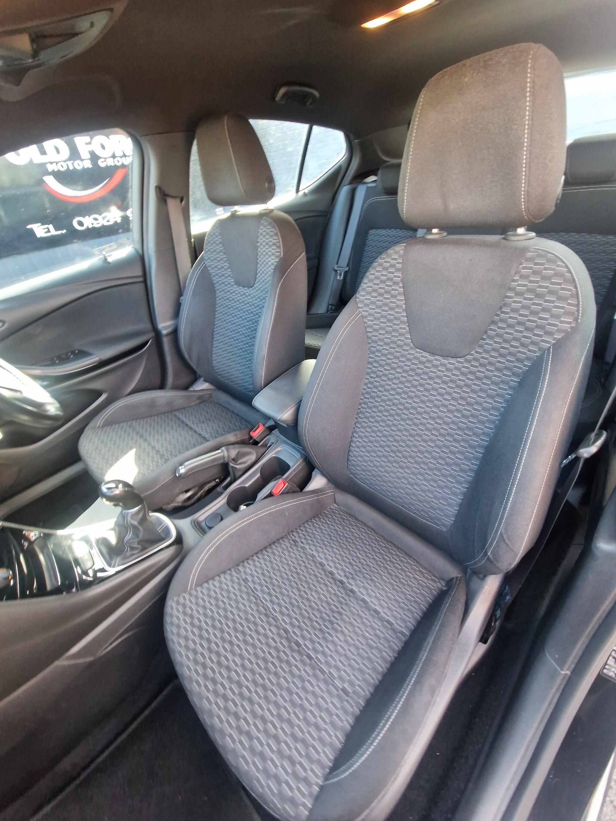 Vauxhall Astra - Image 37