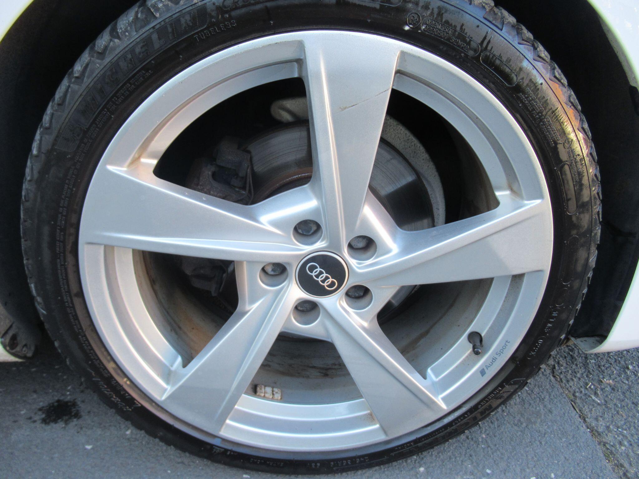 Audi A4 Avant - Image 12