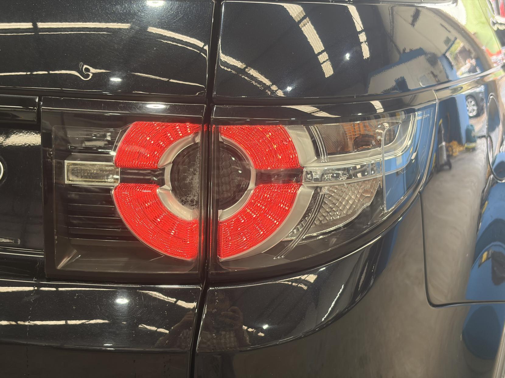 Land Rover DISCOVERY SPORT - Image 12