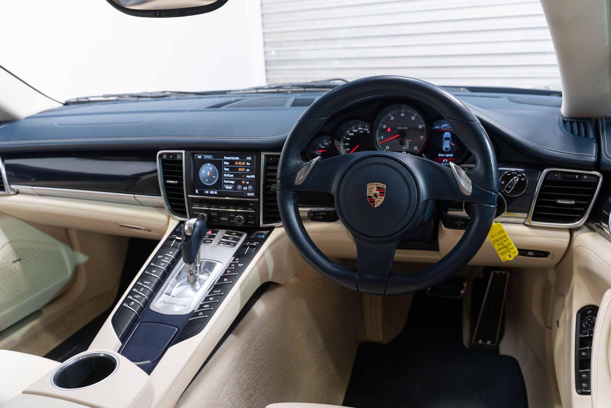 Porsche Panamera - Image 13