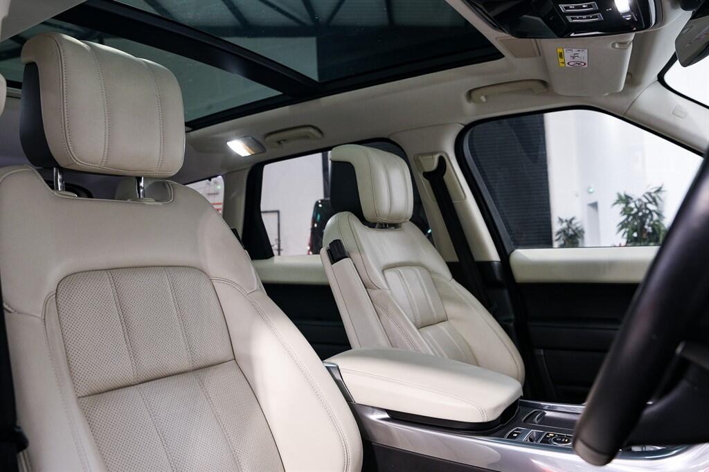 Land Rover RANGE ROVER SPORT - Image 16