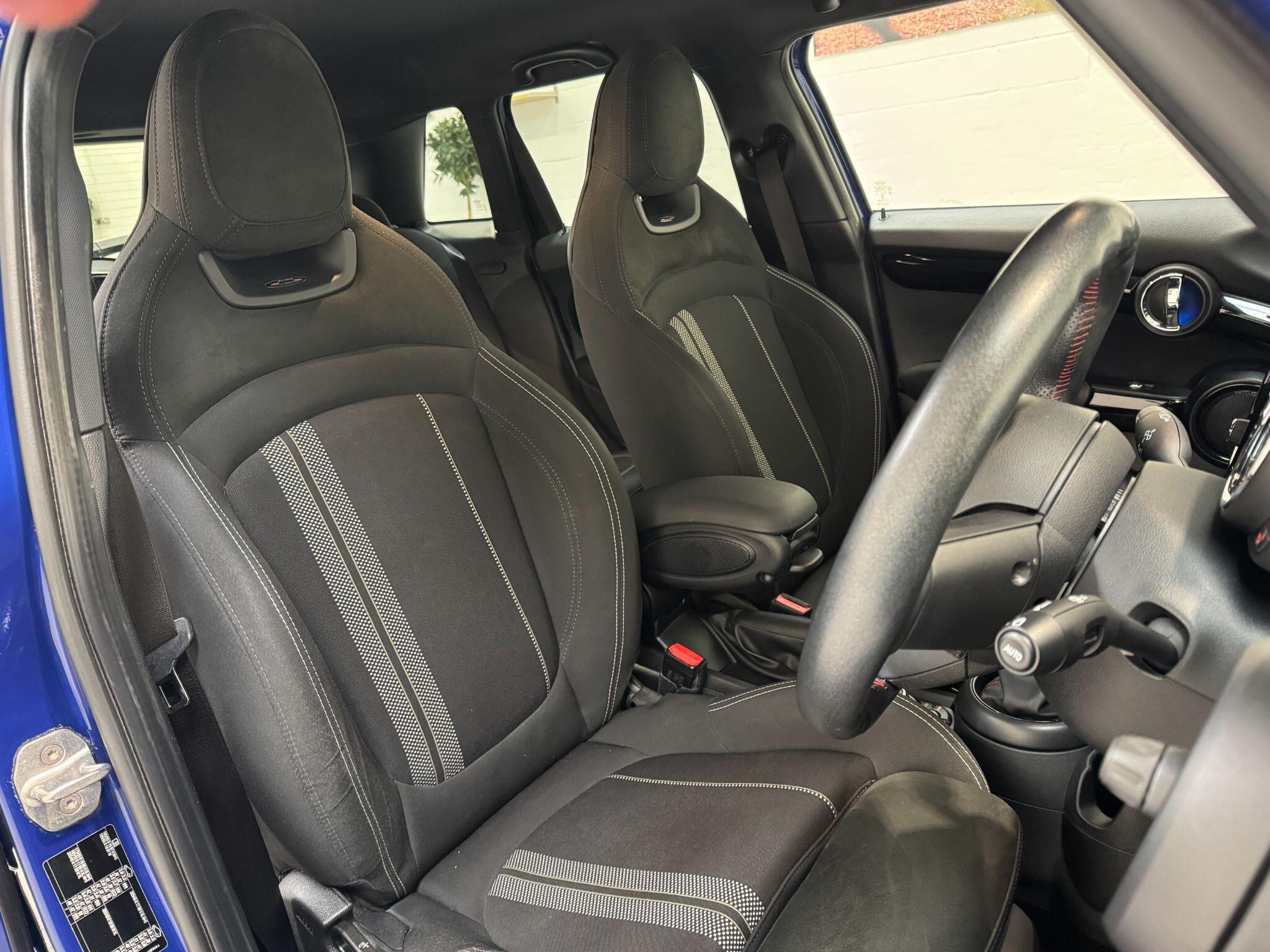 MINI Hatch - Image 17