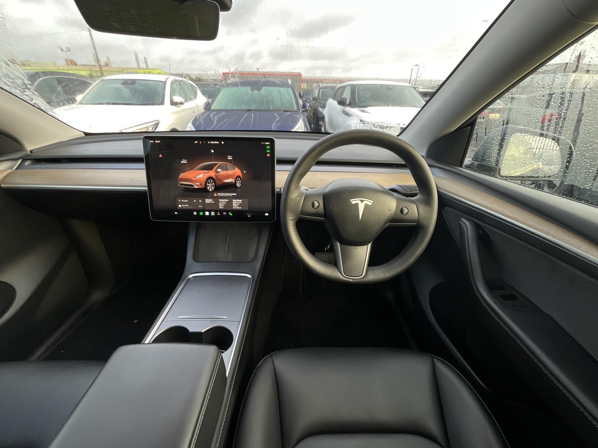 Tesla Model Y - Image 5
