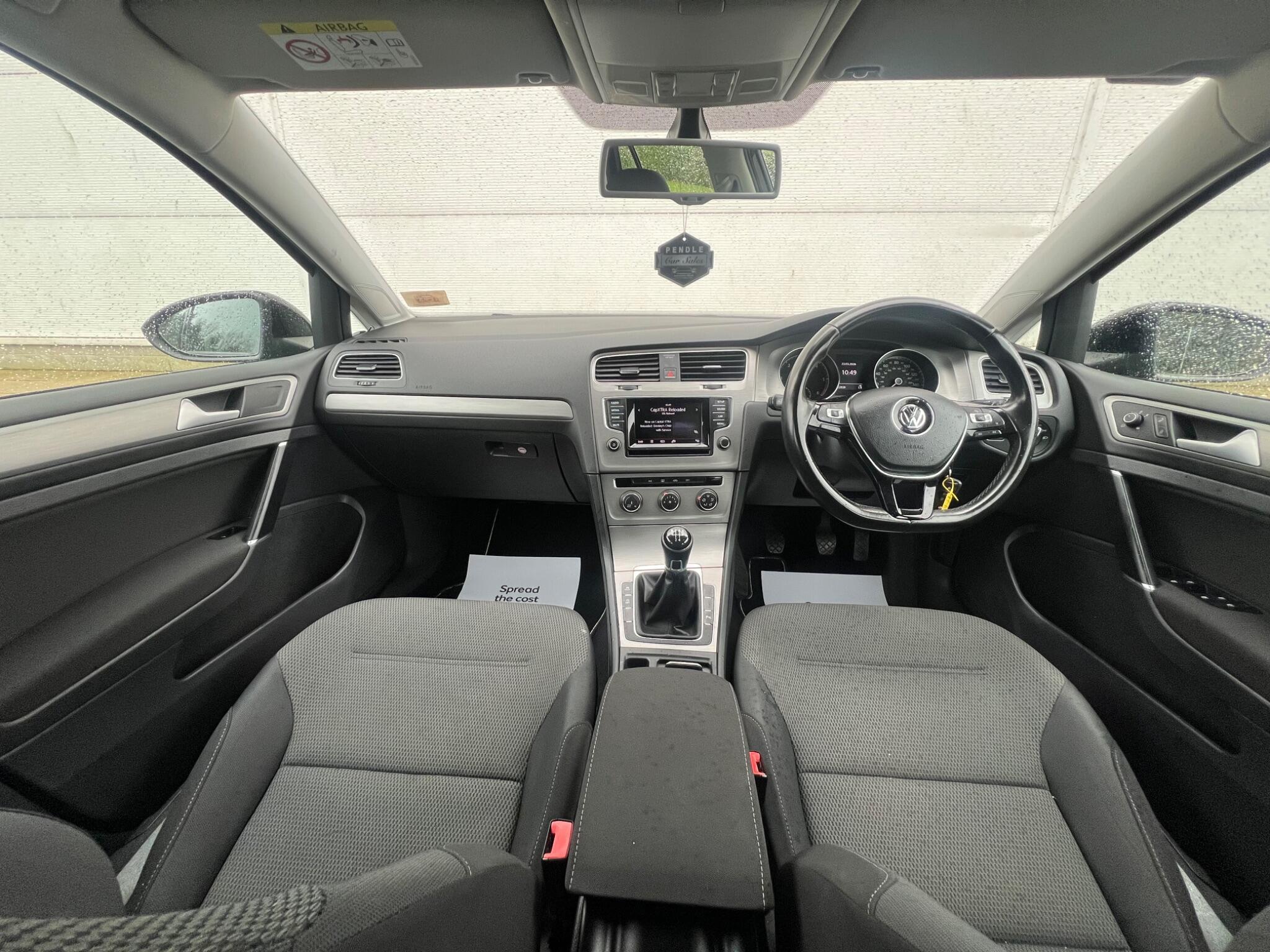 Volkswagen Golf - Image 17