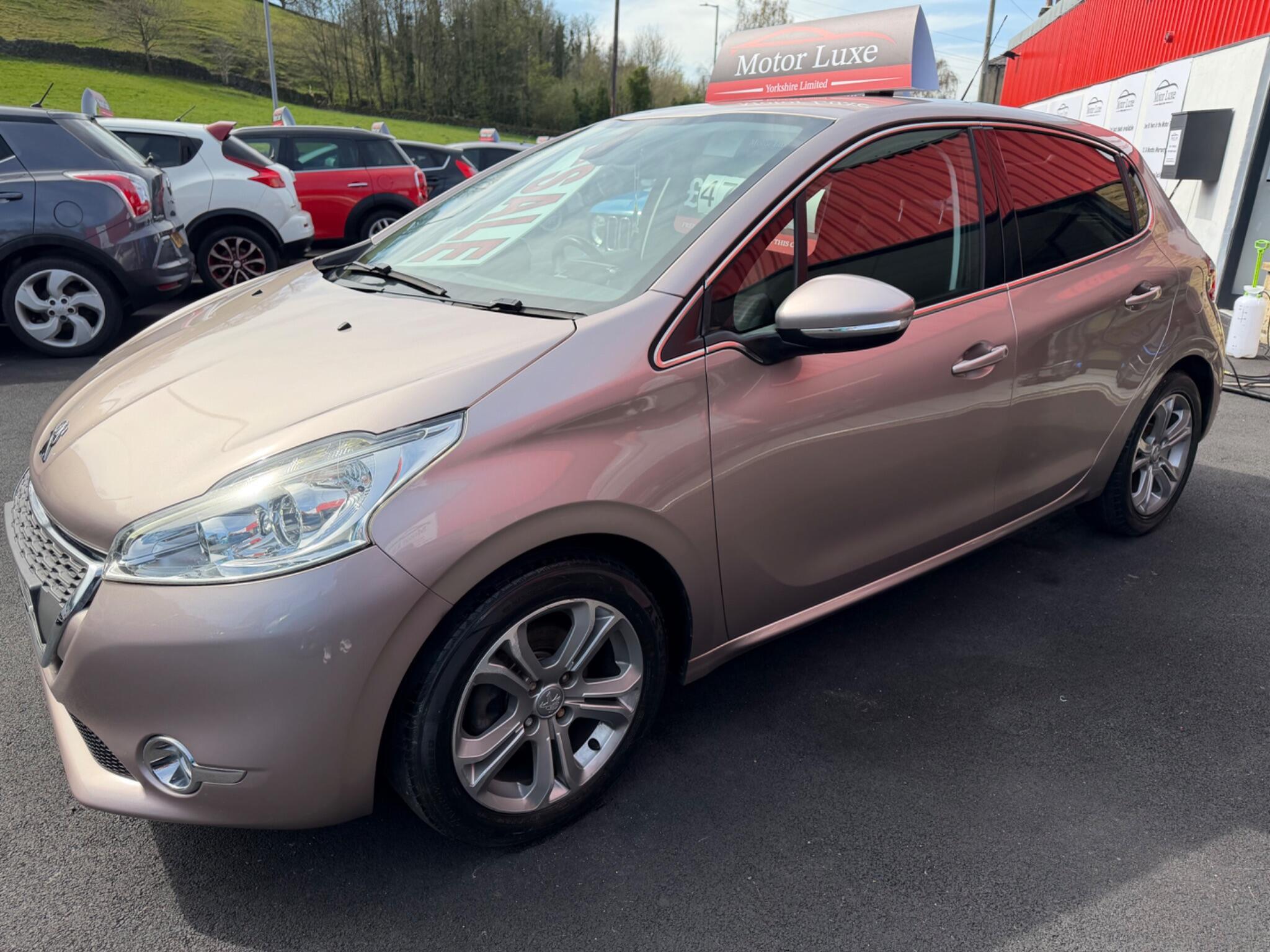 Peugeot 208 - Image 15