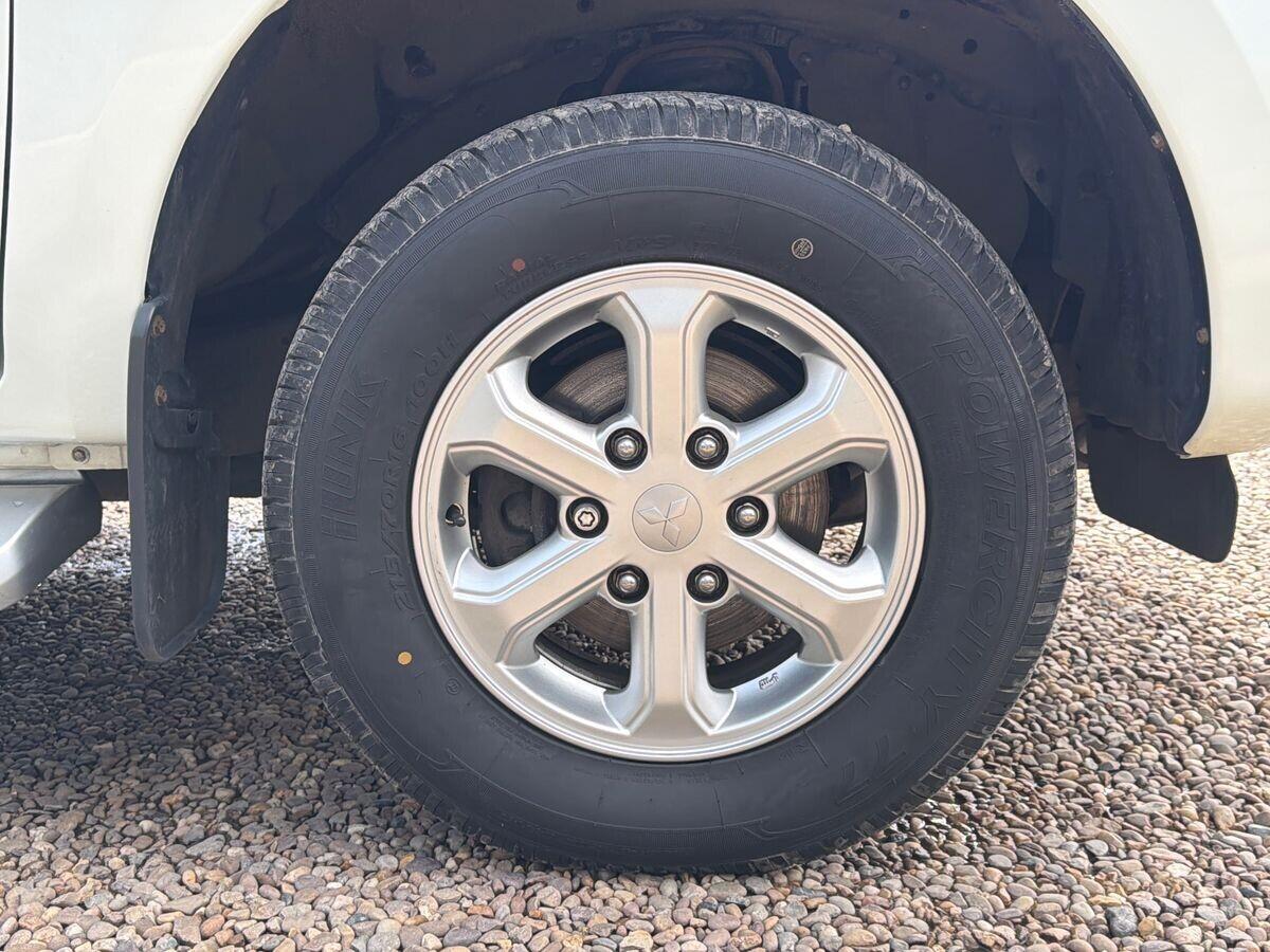 Mitsubishi L200 - Image 17