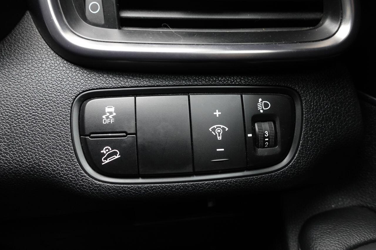 Kia Sorento - Image 50