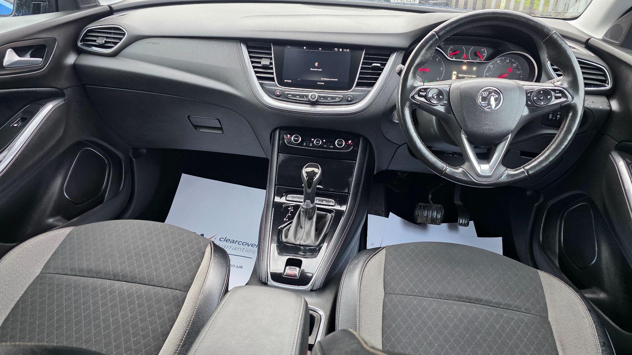 Vauxhall Grandland X - Image 32