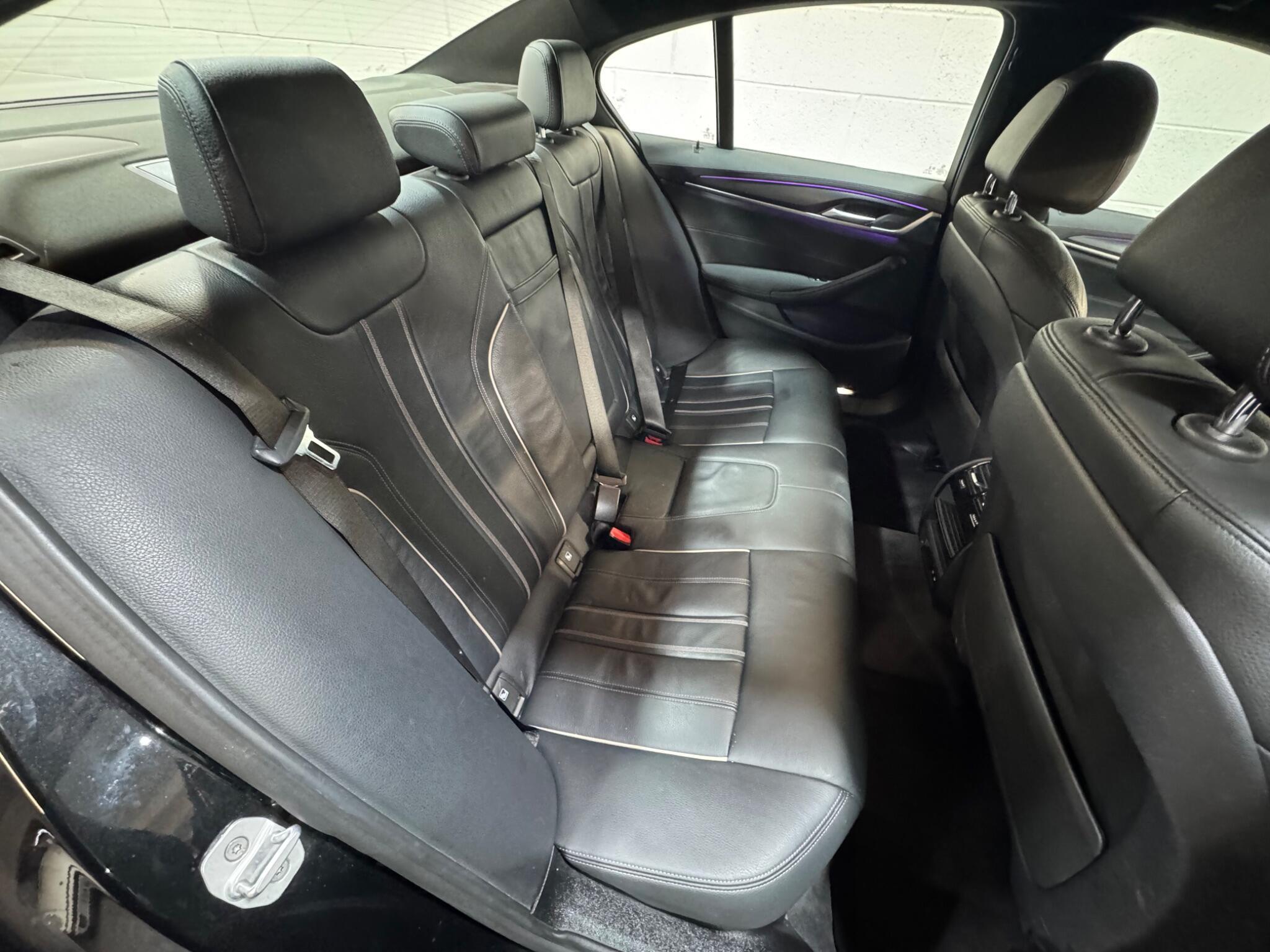 BMW 5 Series - Image 12