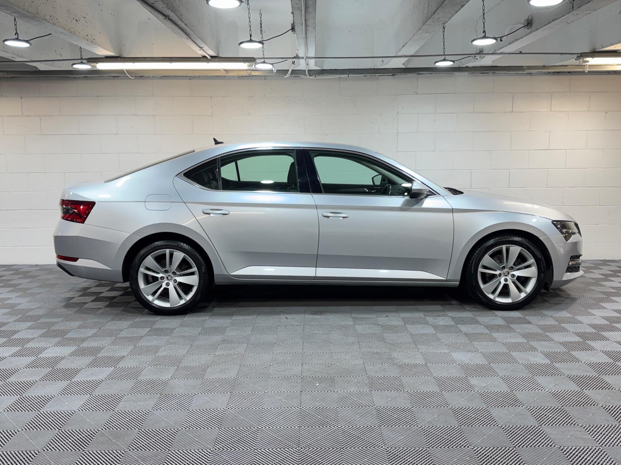 Skoda Superb - Image 5