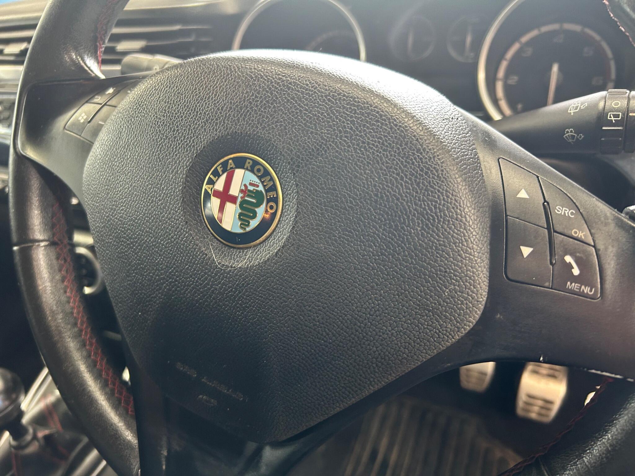 Alfa Romeo Giulietta - Image 11