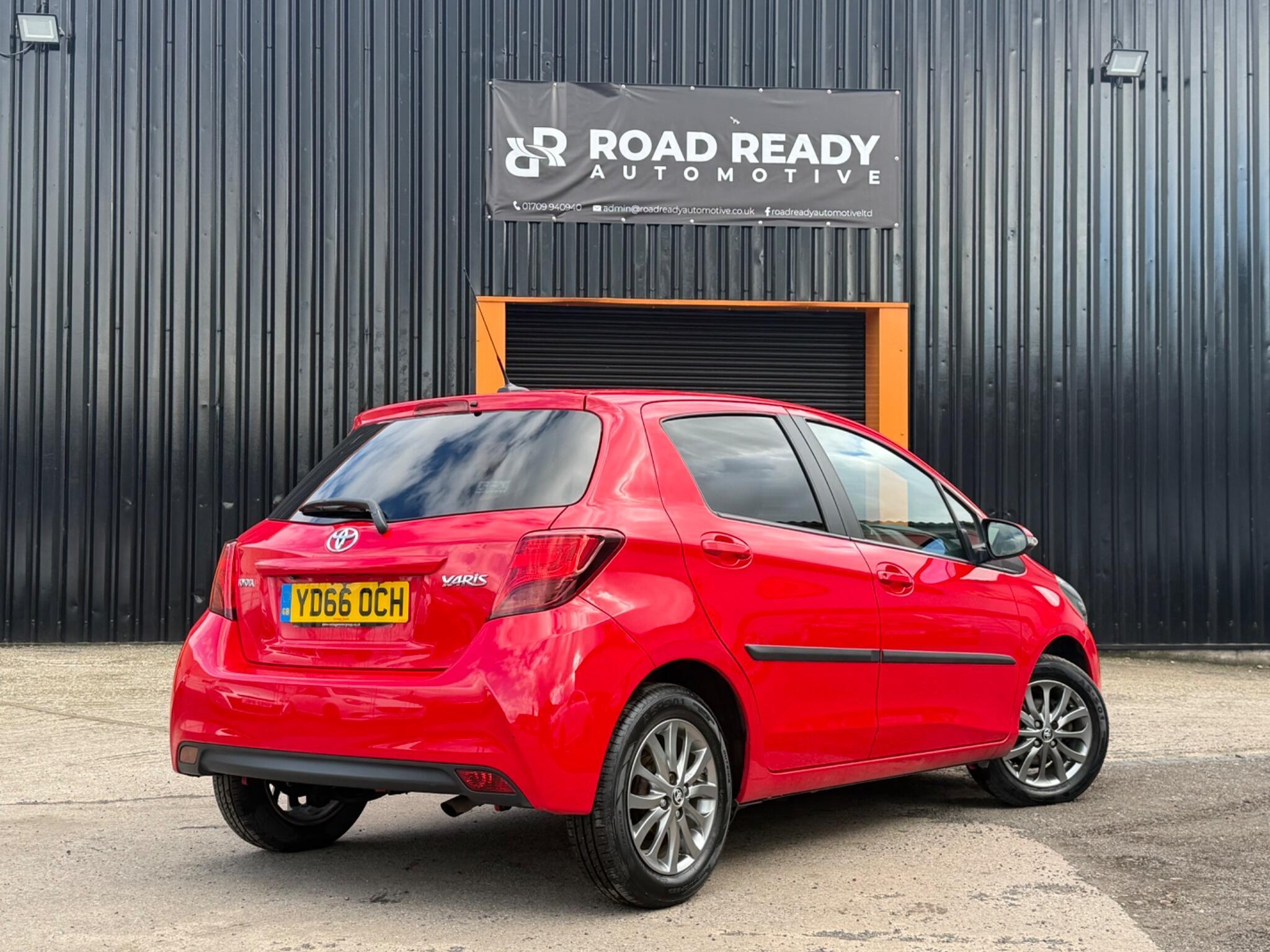 Toyota Yaris - Image 4