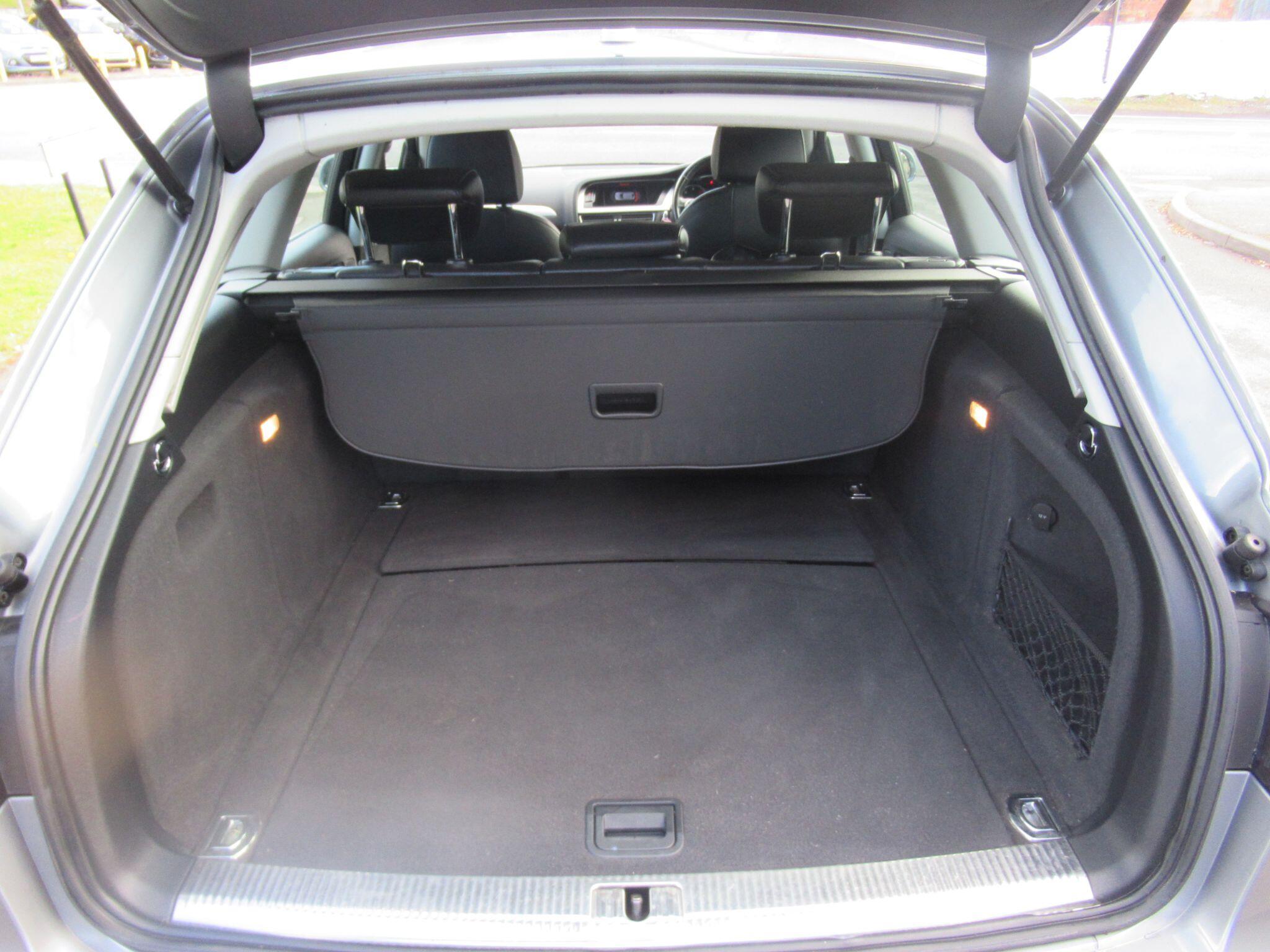 Audi A4 Avant - Image 18
