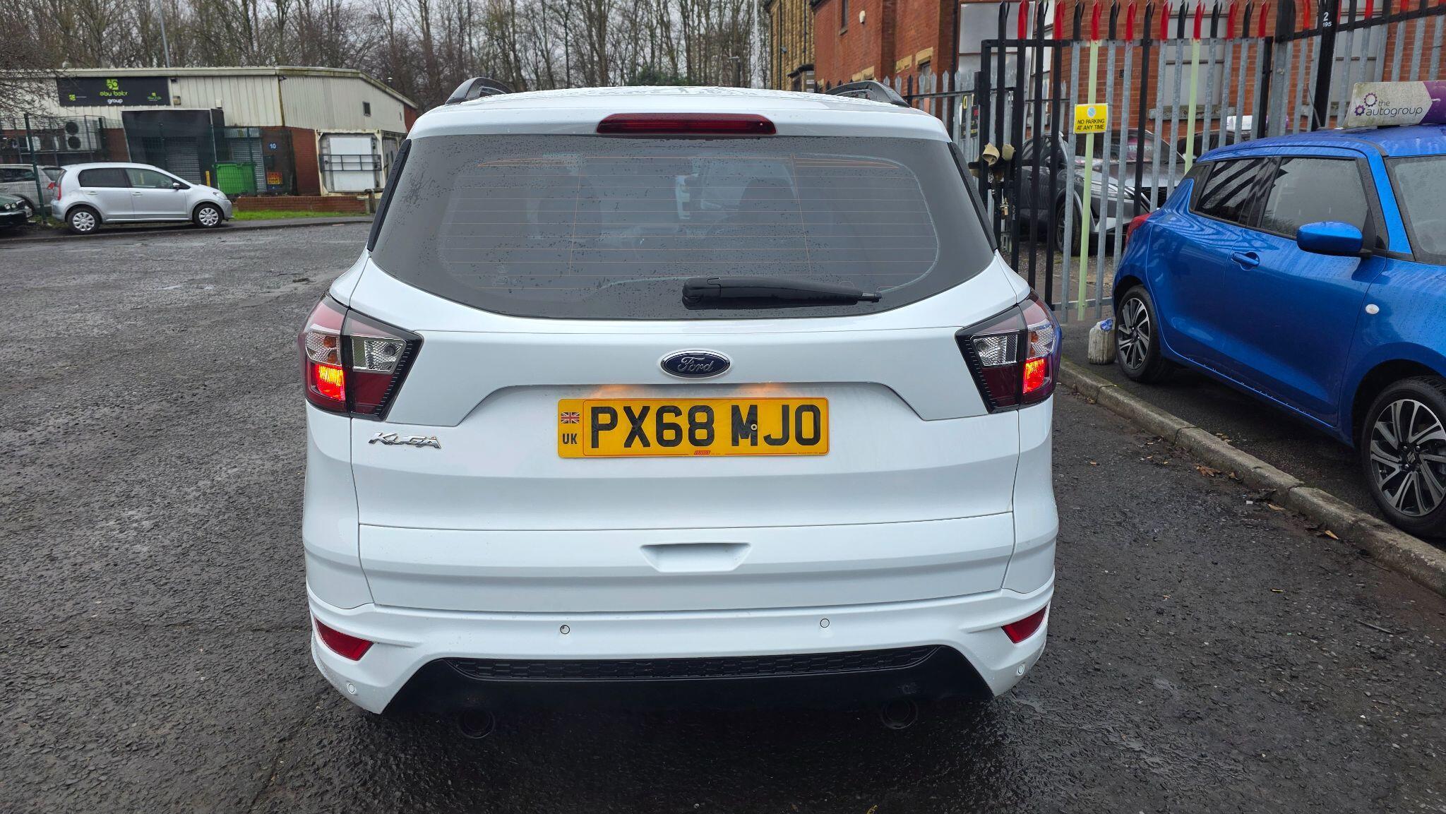 Ford Kuga - Image 10