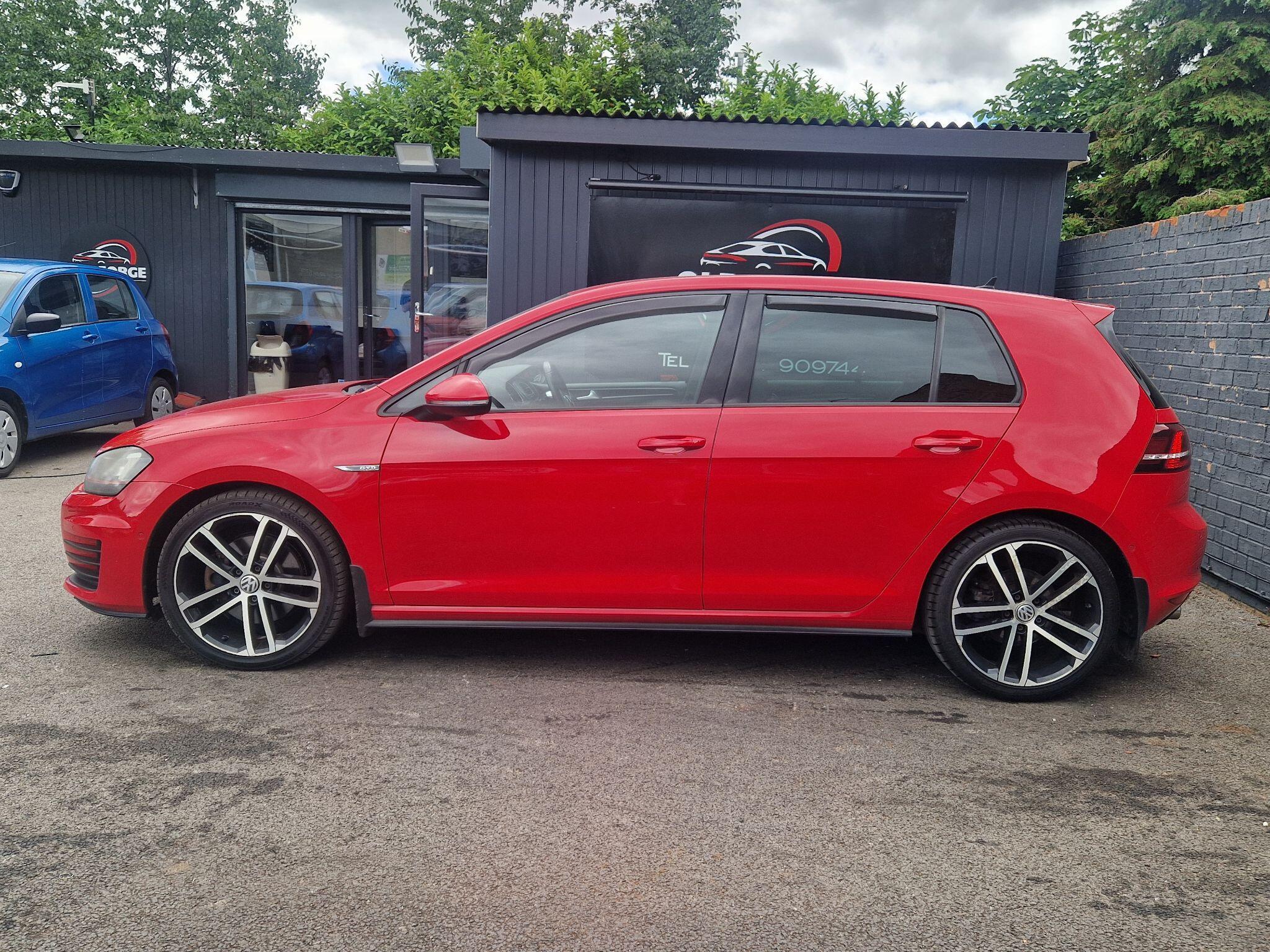 Volkswagen Golf - Image 6