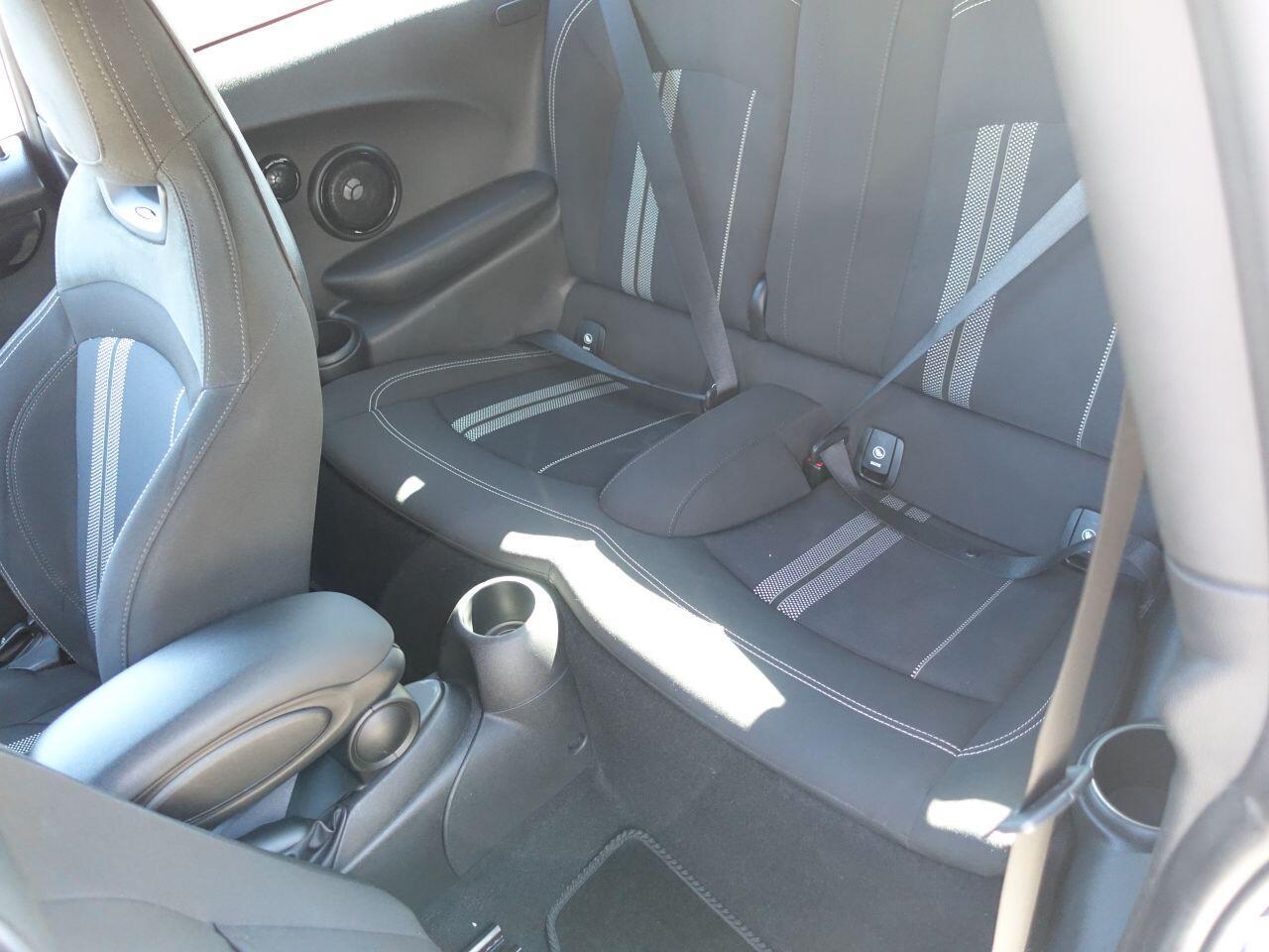 MINI Hatch - Image 14