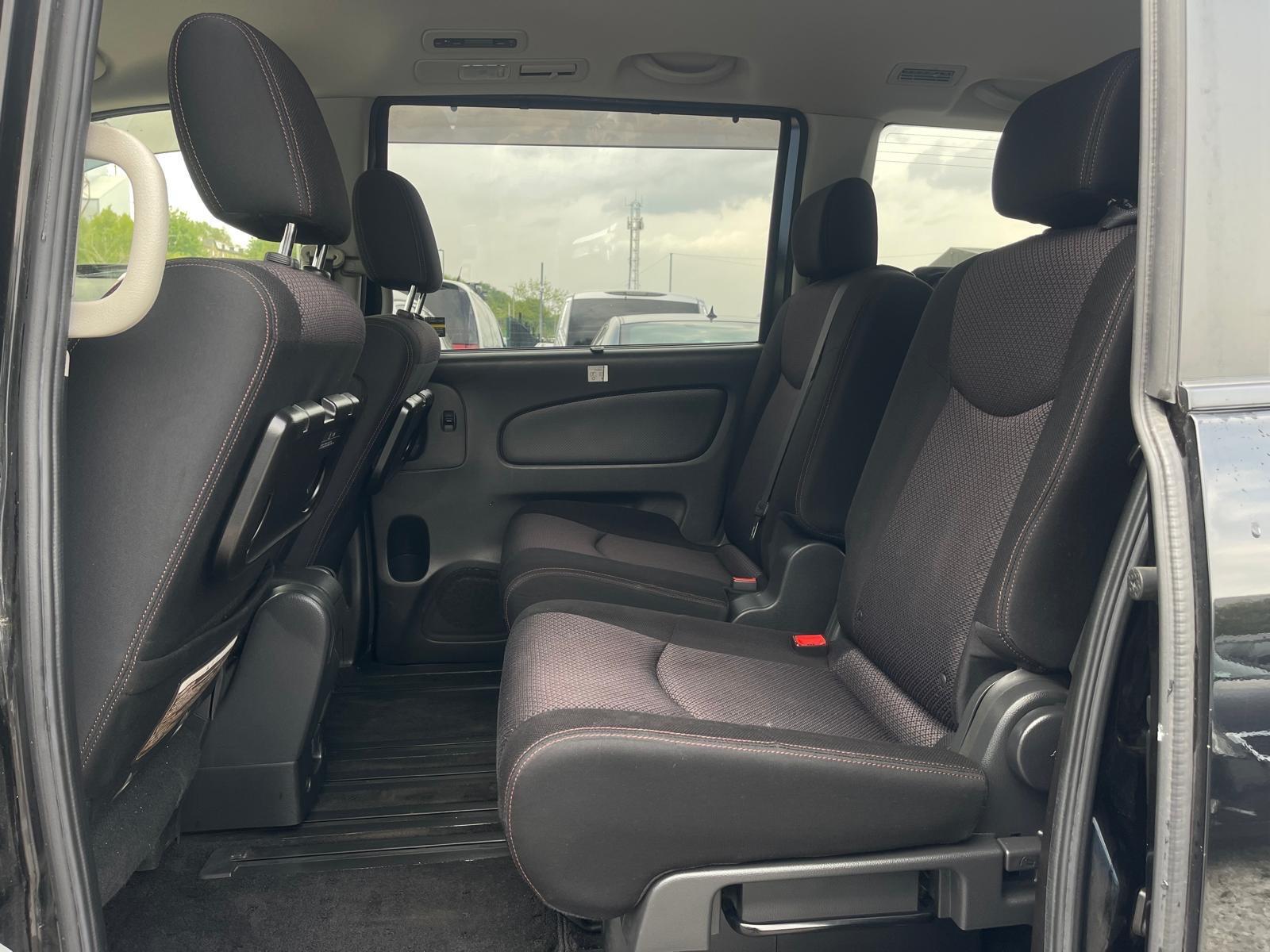 Nissan Serena - Image 19