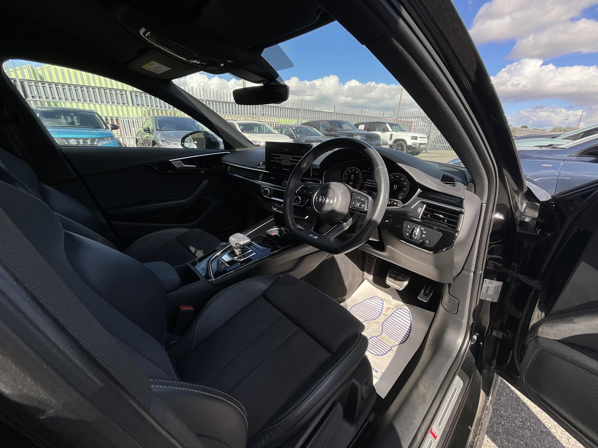 Audi A4 Avant - Image 7