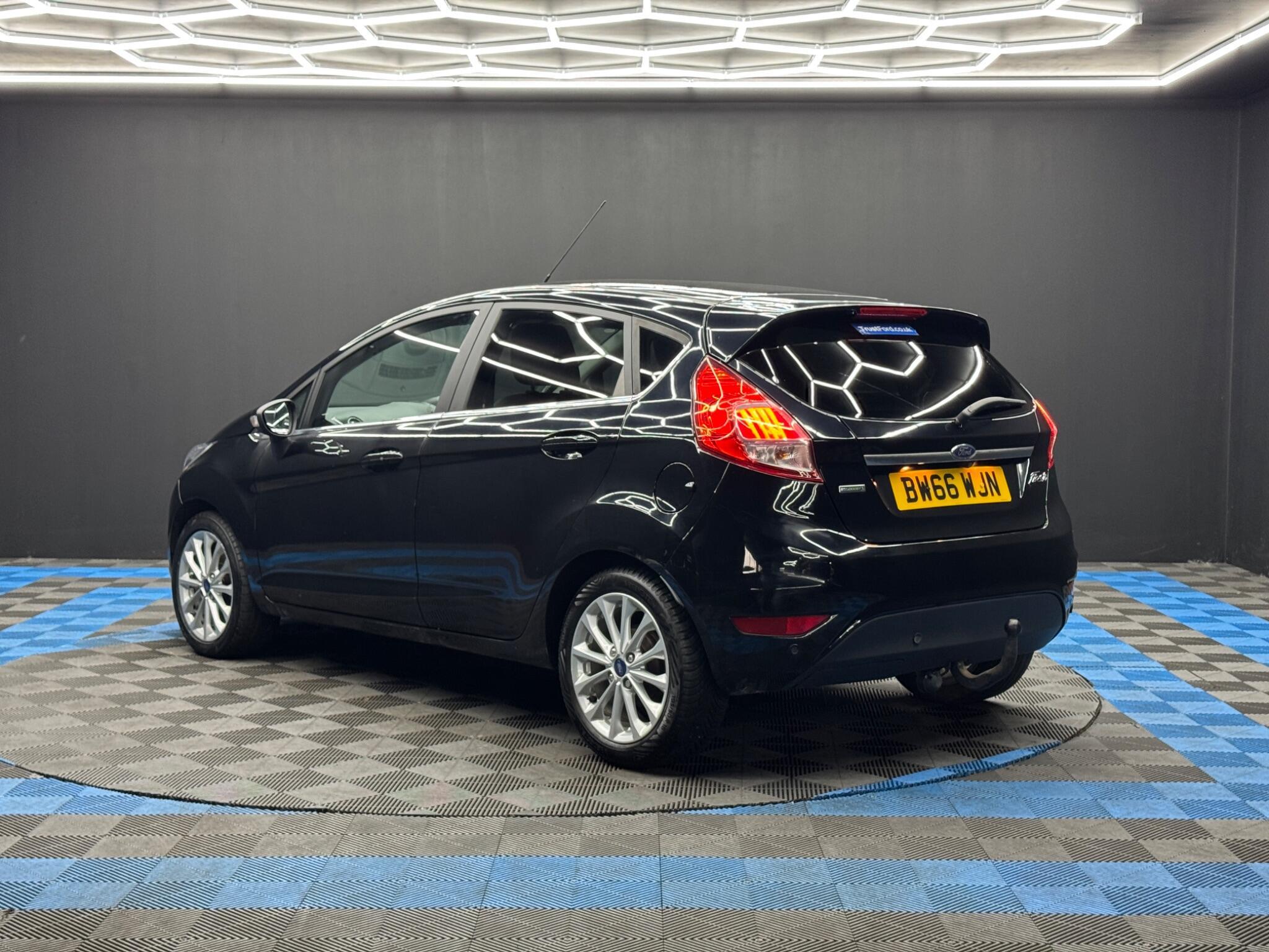 Ford Fiesta - Image 7