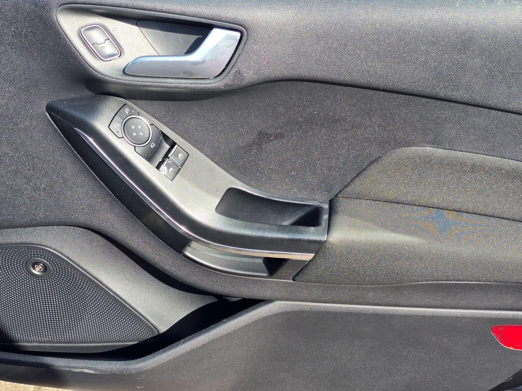 Ford Fiesta - Image 15