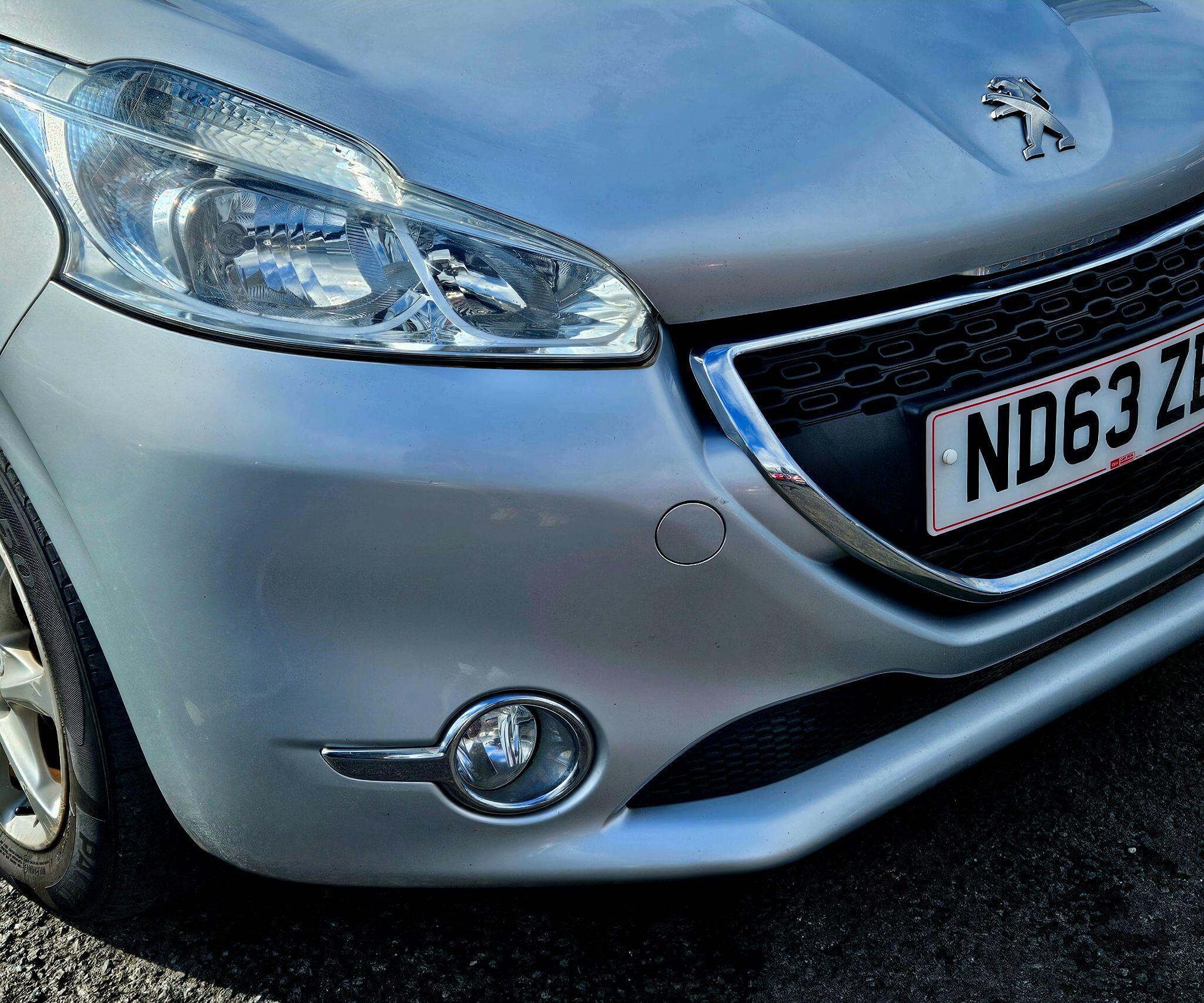 Peugeot 208 - Image 9