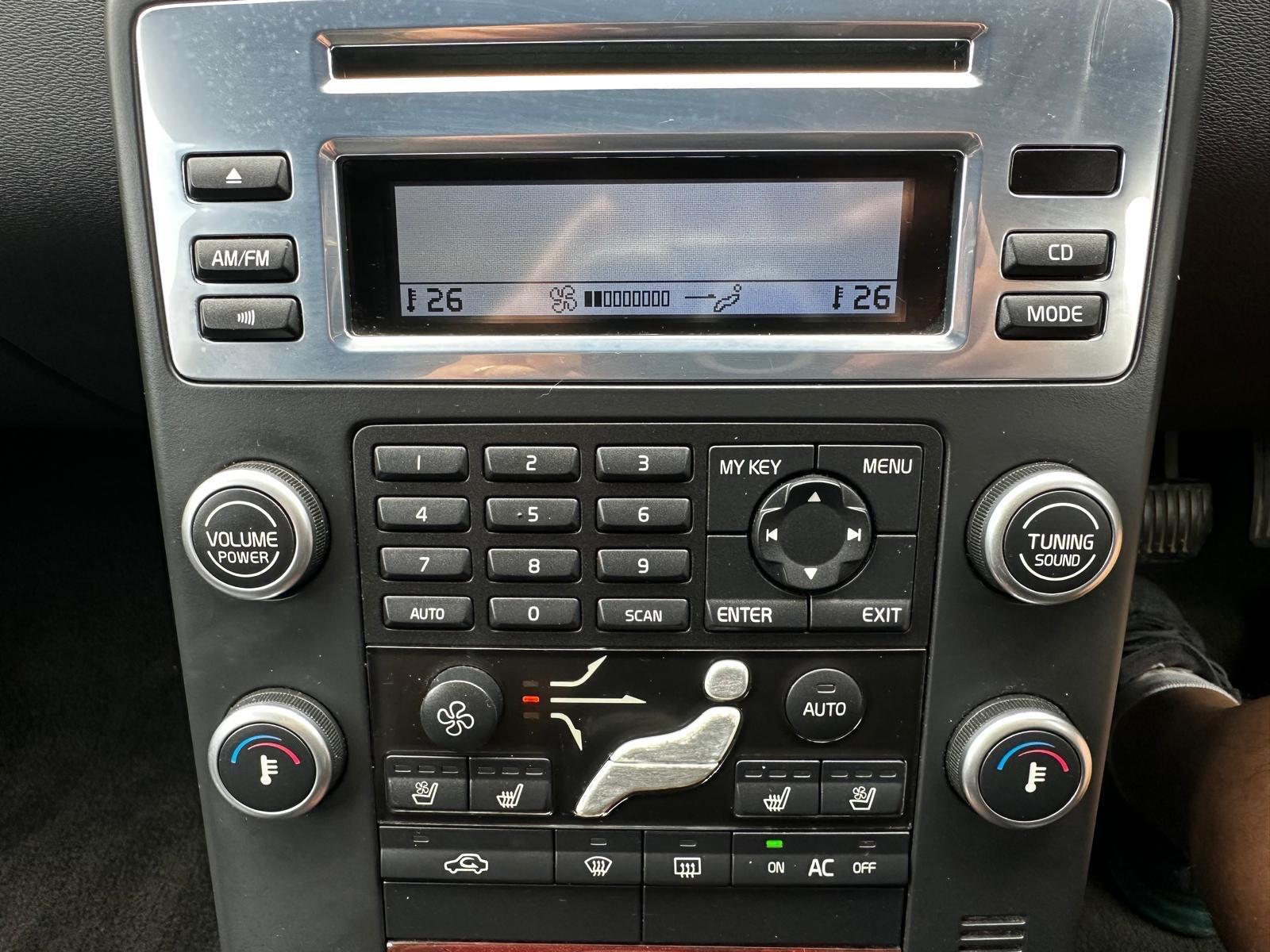 Volvo V70 - Image 18