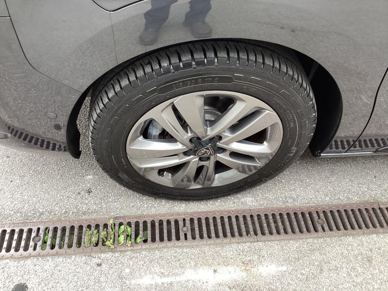 Peugeot e-Expert - Image 11
