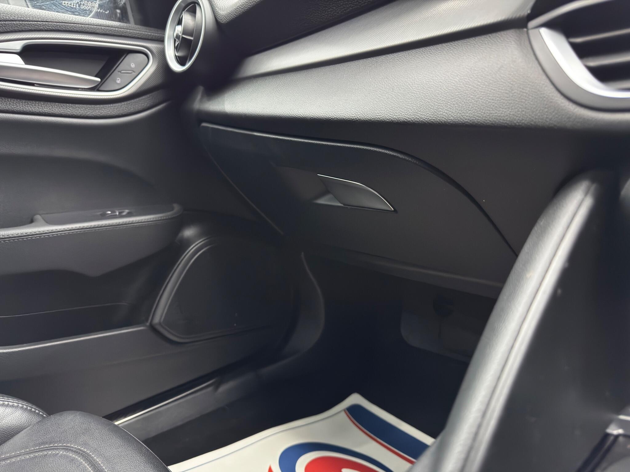 Alfa Romeo Giulia - Image 39