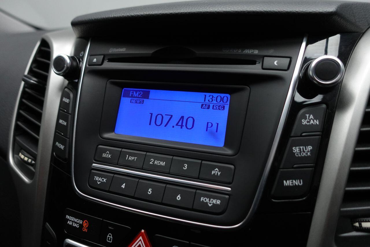 Hyundai i30 - Image 2