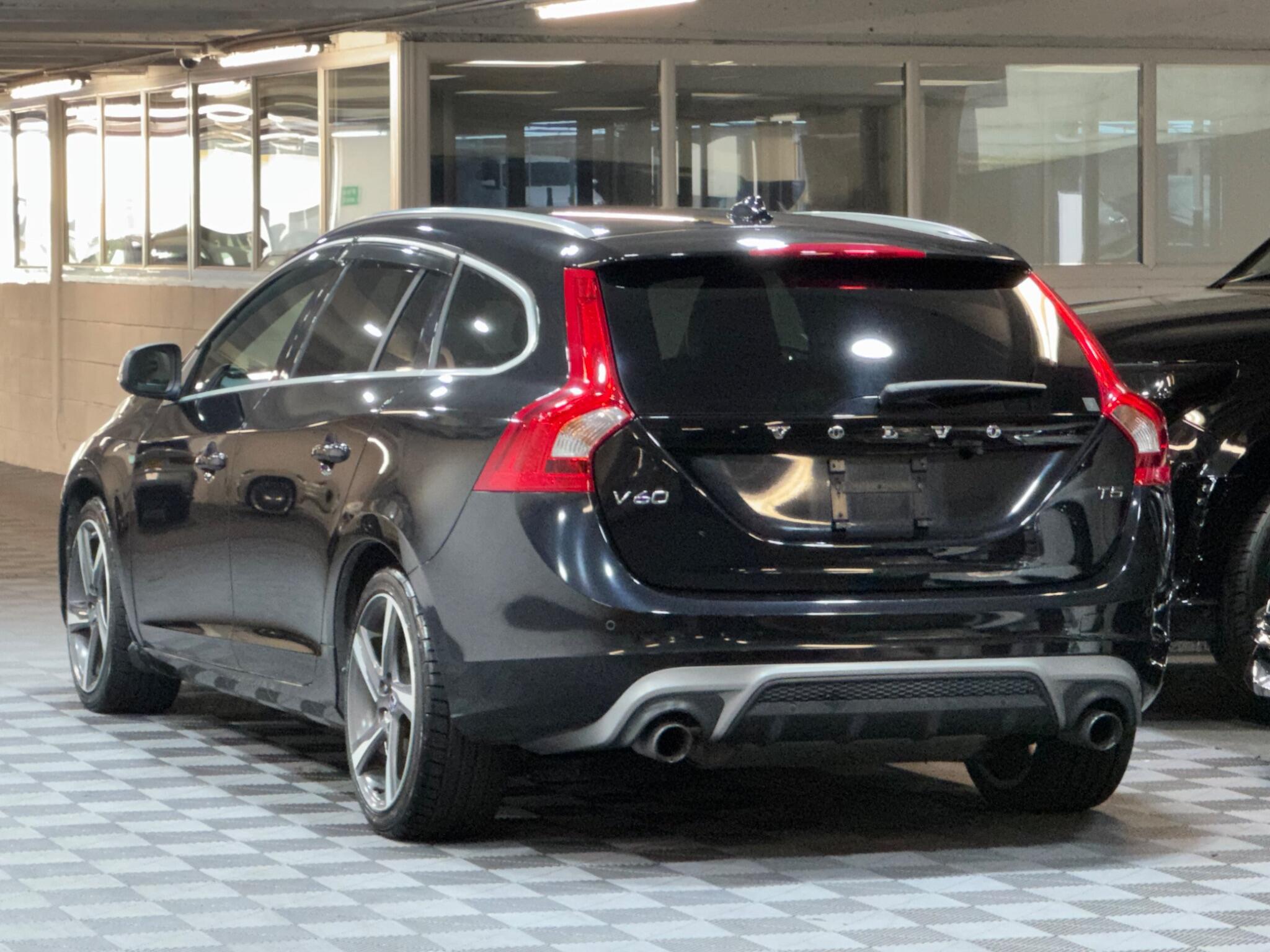 Volvo V60 - Image 3