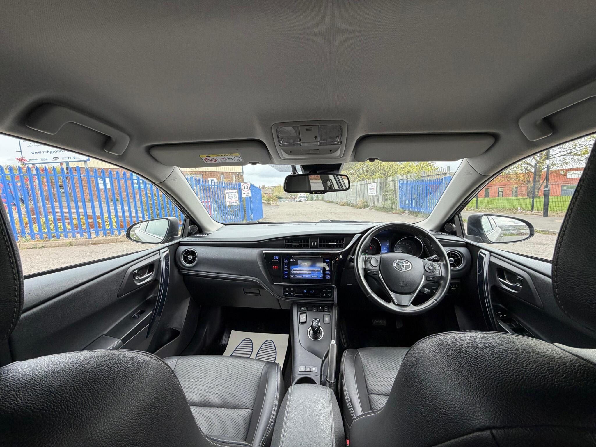 Toyota Auris - Image 15