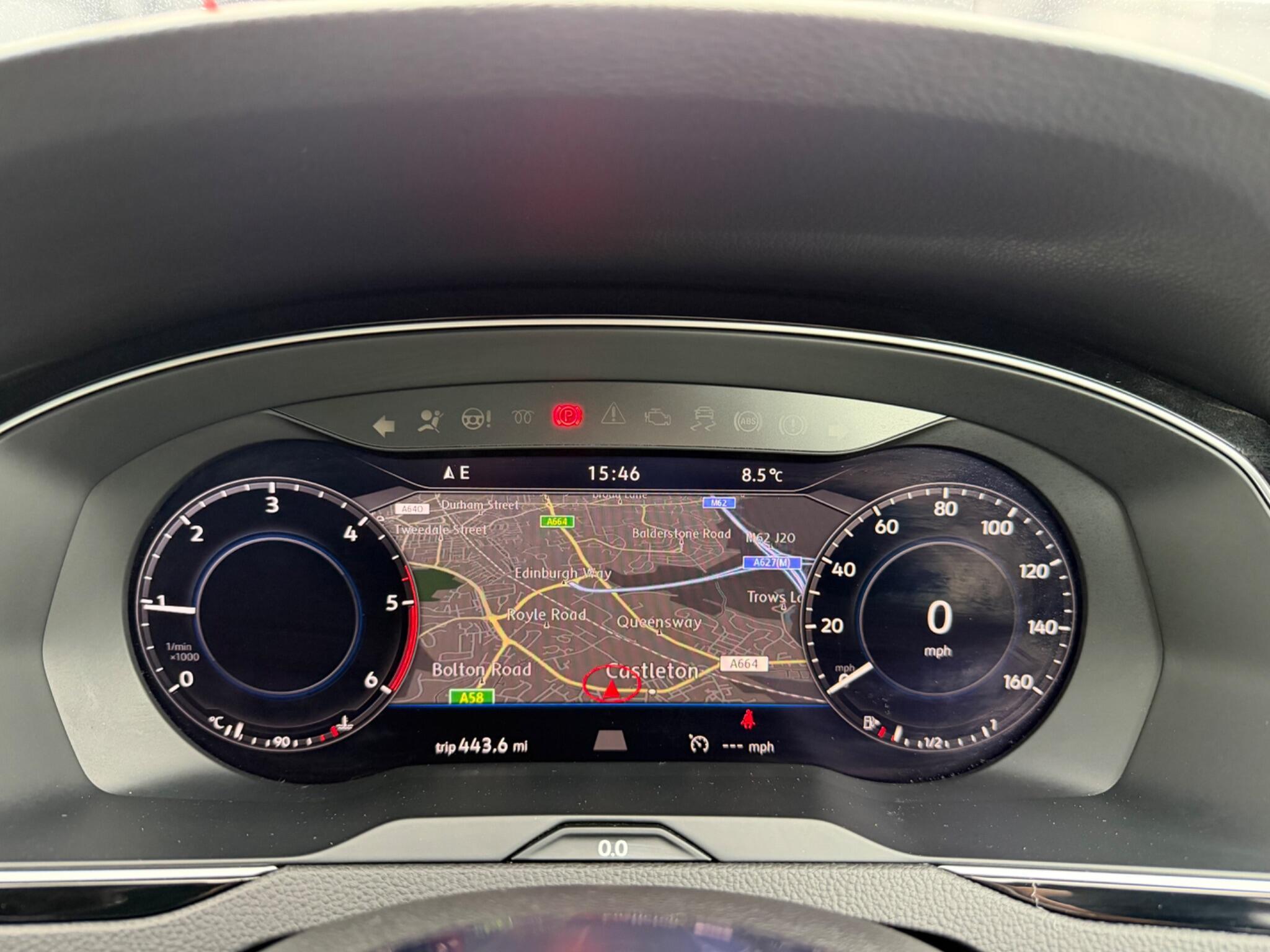 Volkswagen Passat - Image 60