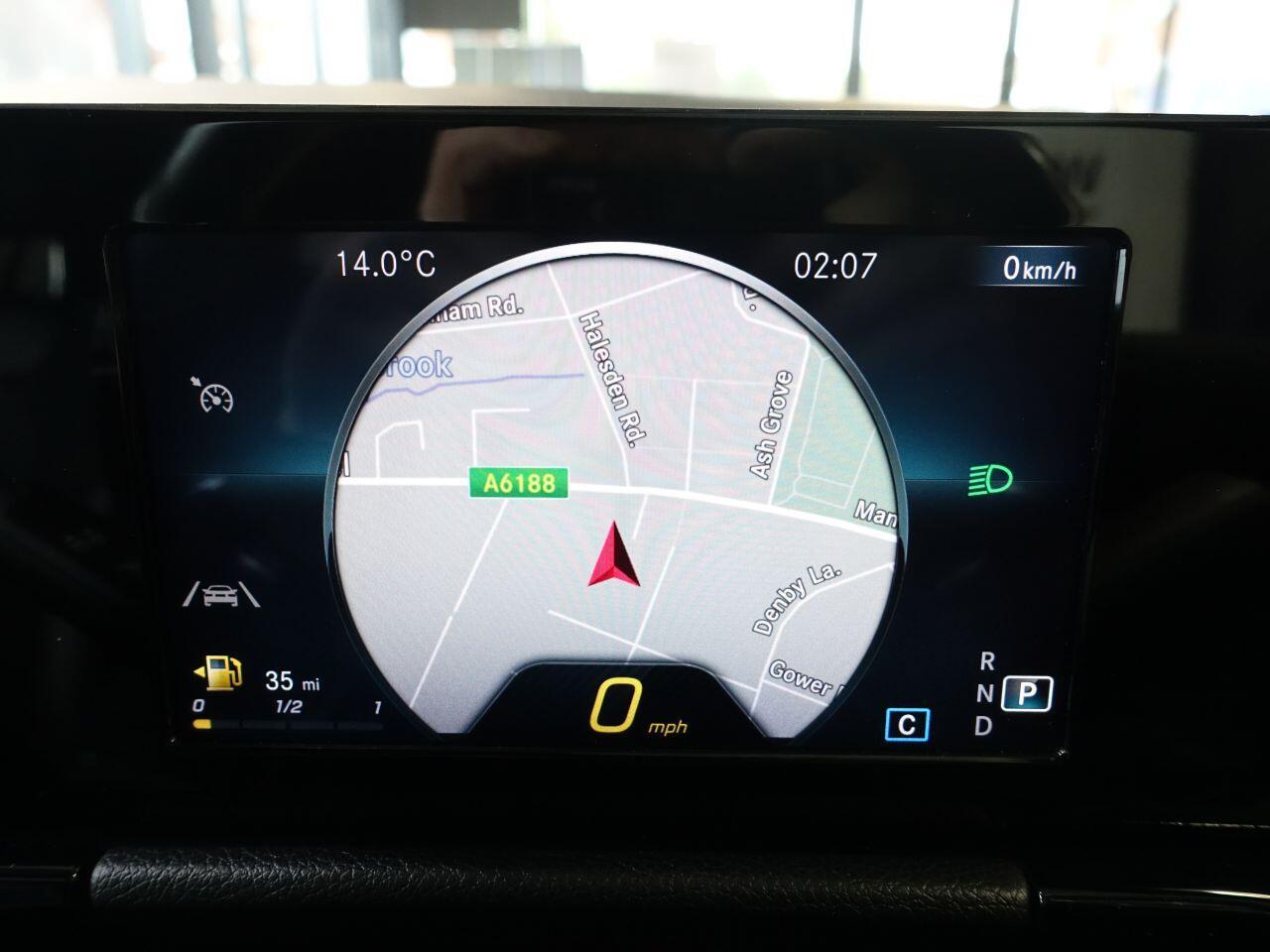 Mercedes-benz GLA - Image 3